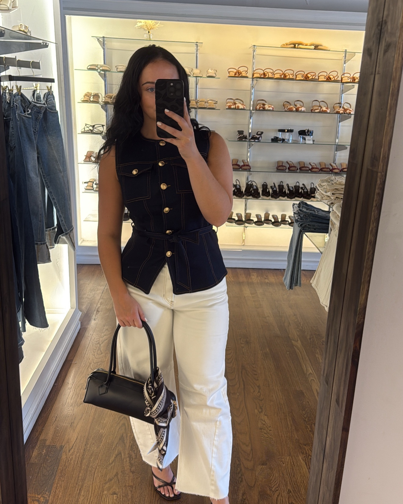 Denim top + barrel jean combo for a perfect fall brunch outfit 🍁🍾