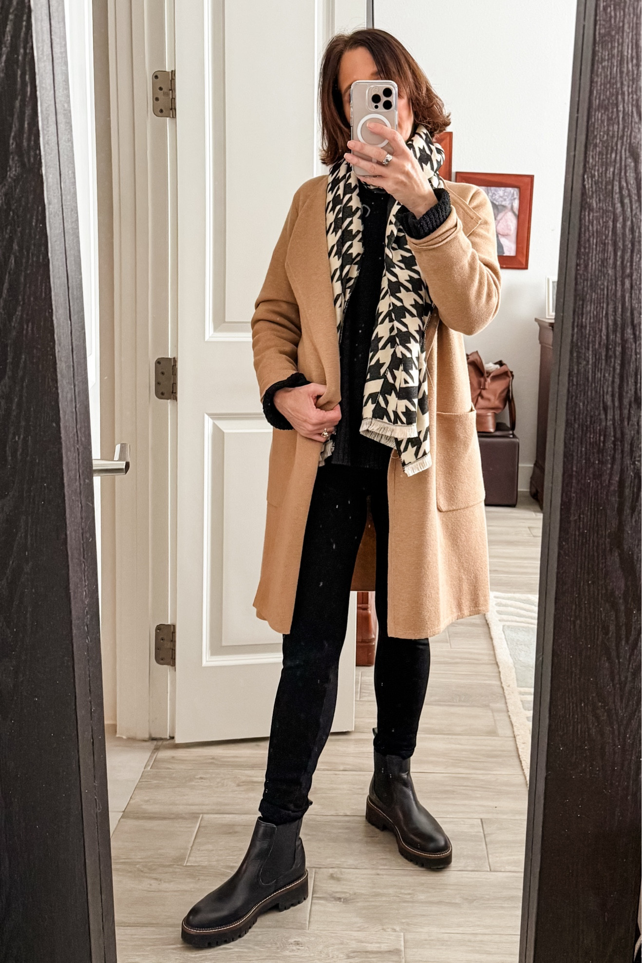 If you get stuck in a middle seat at least the clothes are comfy | 5’3"Wearing Small

#LTKTravel #LTKStyleTip