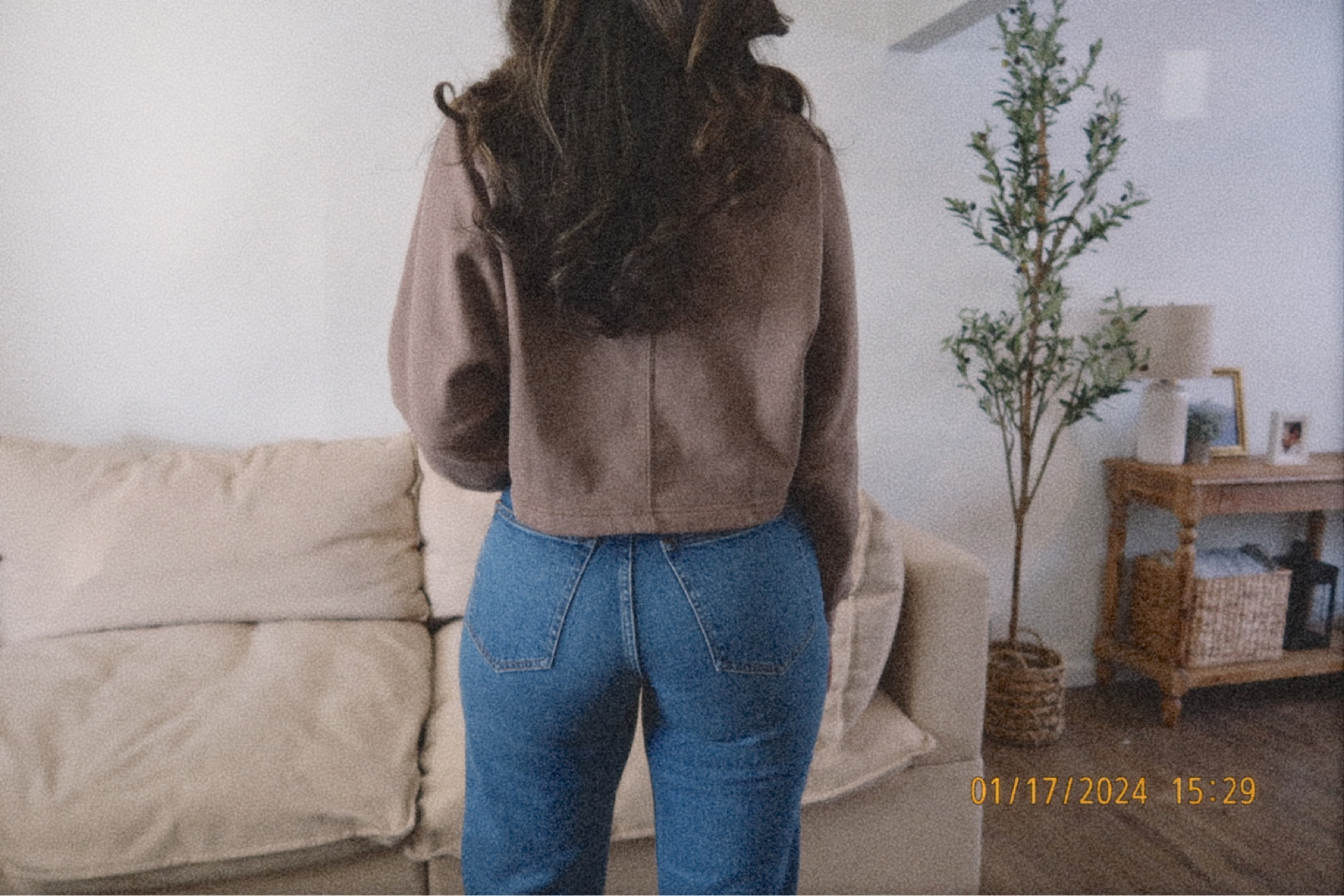 The best jeans are on sale!!! Abercrombie 90’s relaxed jeans size curve love 28 long! Abercrombie sale! Size s/m top