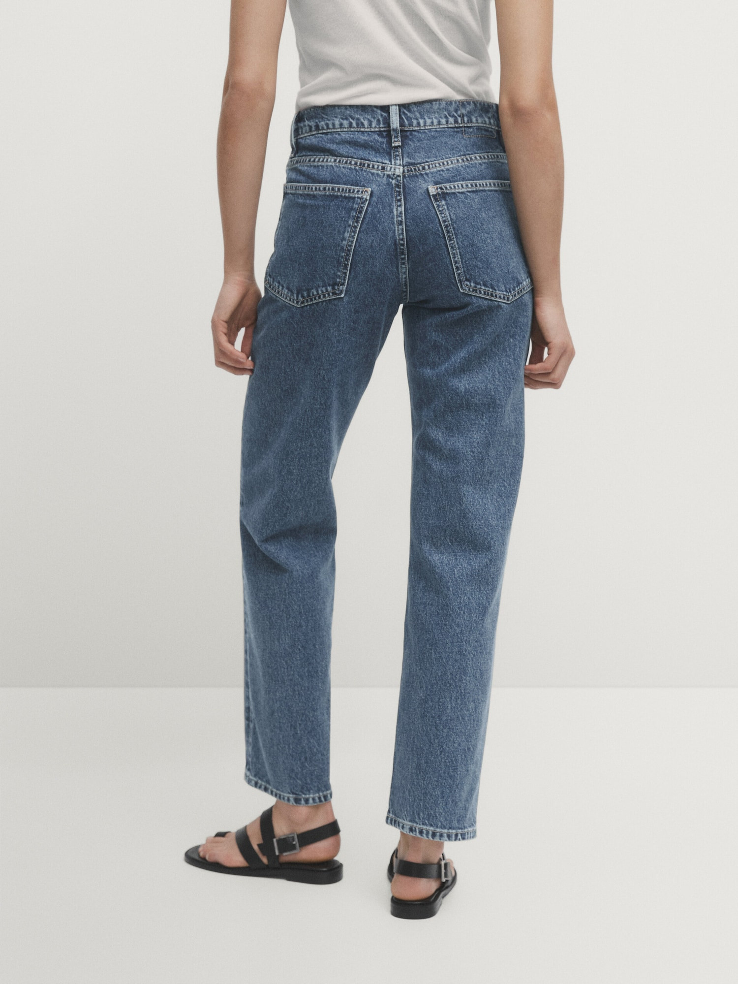 Straight fit low-rise jeans | Massimo Dutti US