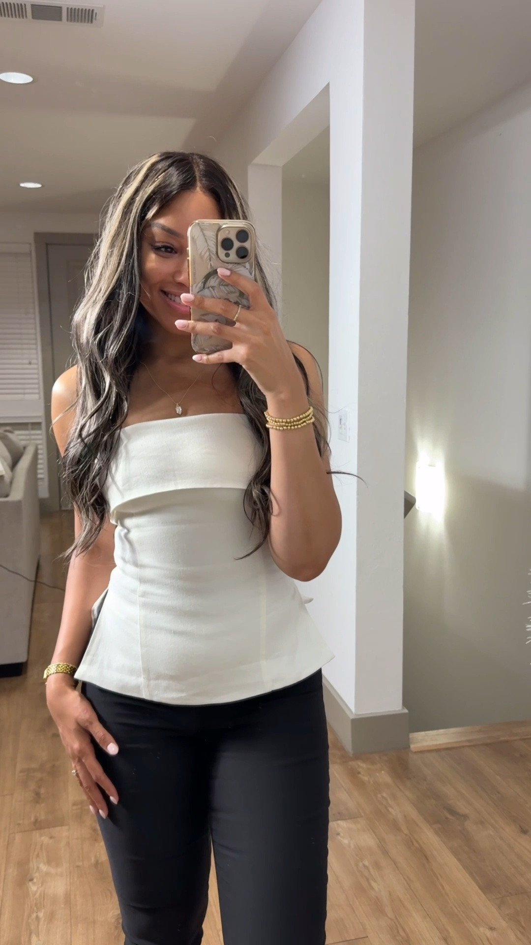 Will always love the @Aritzia Element Linen Tube Top as a summer staple 🤍 wearing size 0 here paired with black Capri pants from Cato size 2 

Summer outfit strapless top white linen capri outfit classic black and white lightweight classy Aritzia

#LTKootd