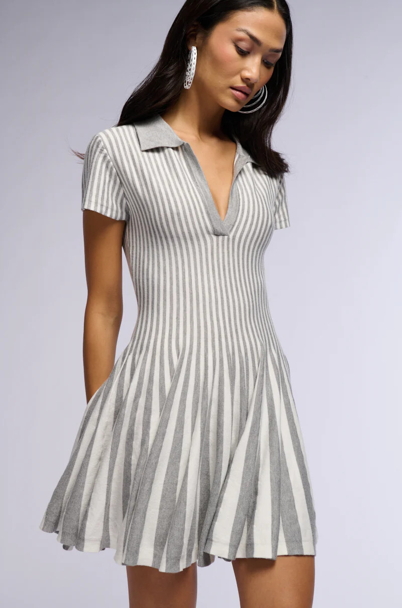 ALINA PLEATED KNIT FIT AND FLARE POLO MINI DRESS IN GREY MULTI | AKIRA