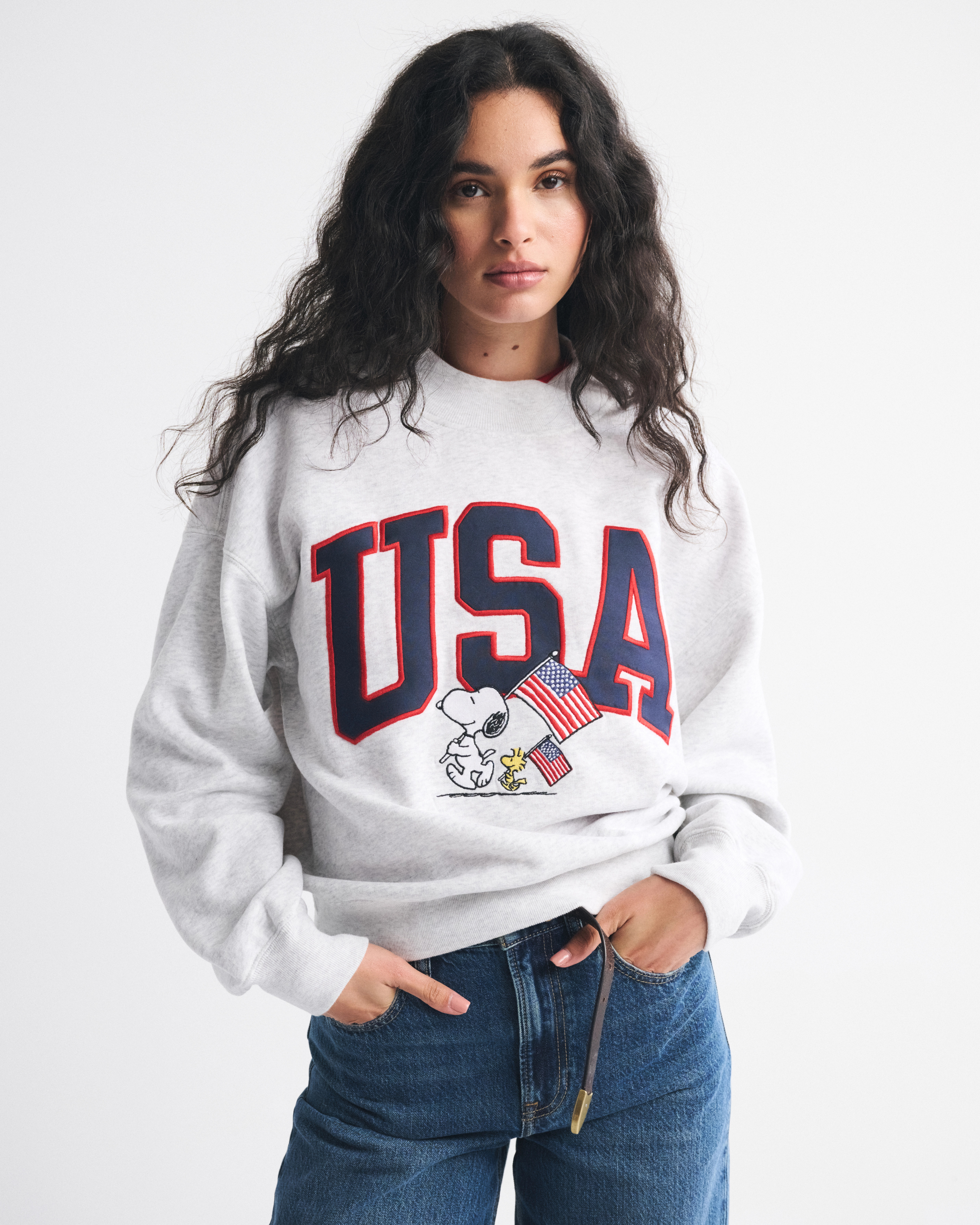 Snoopy Sunday Mockneck Crew | Abercrombie & Fitch (US)