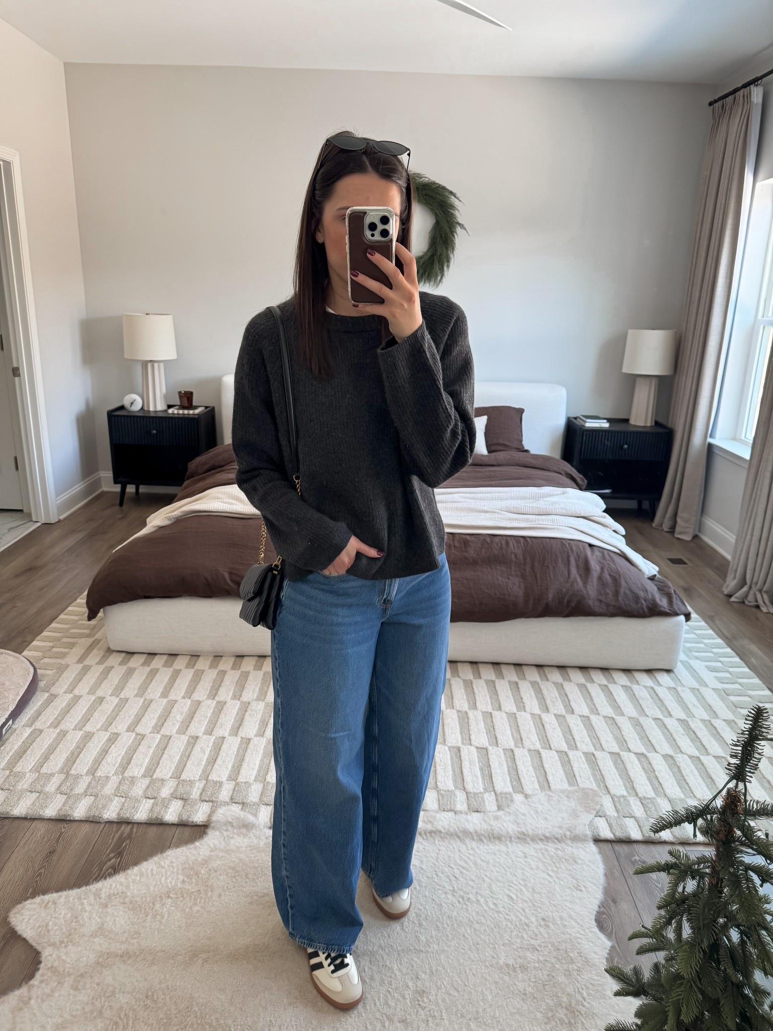 Cashmere sweater daytime outfit

Sweater @onequince - wearing XL
Denim @abercrombie - curve love size 28


#LTKSeasonal #LTKootd #LTKTravel