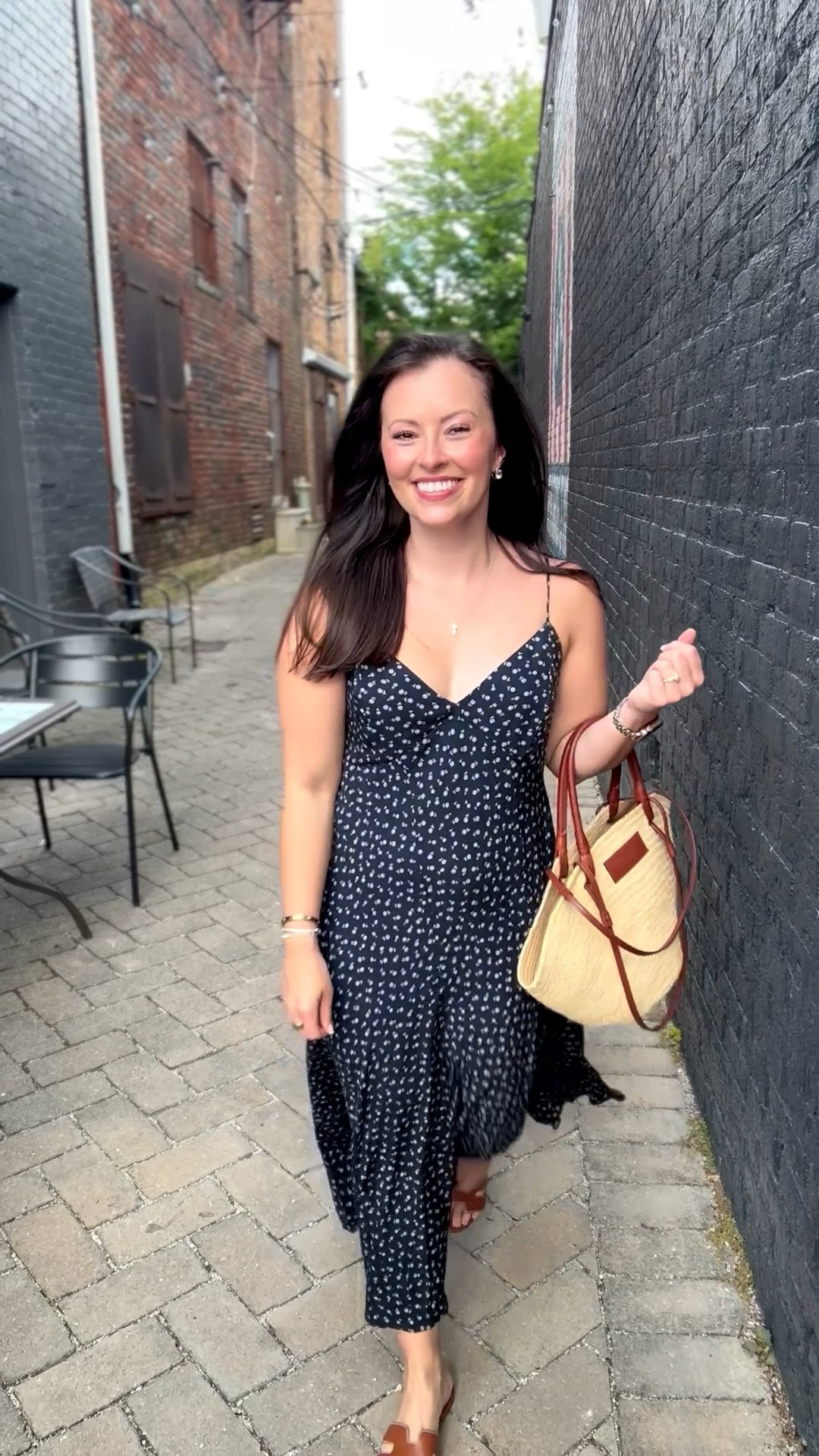  Pre-fall Dress for brunch & shopping with my girls! 🥂 wearing a 6 but could’ve done a 4 also! Can’t wait to style this for fall with layers and some suede accents!

Ralph Lauren vintage dress
Whimsical dress 
Summer sundress 

#LTKTravel #LTKSeasonal