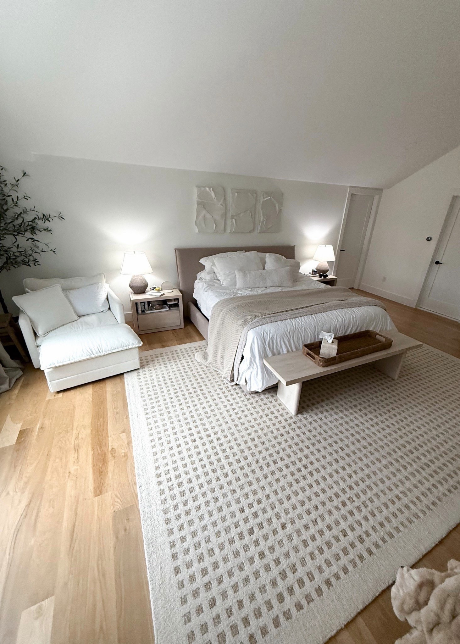 Obsessed with this checkered loloi rug! Such a vibe! 


#LTKHome