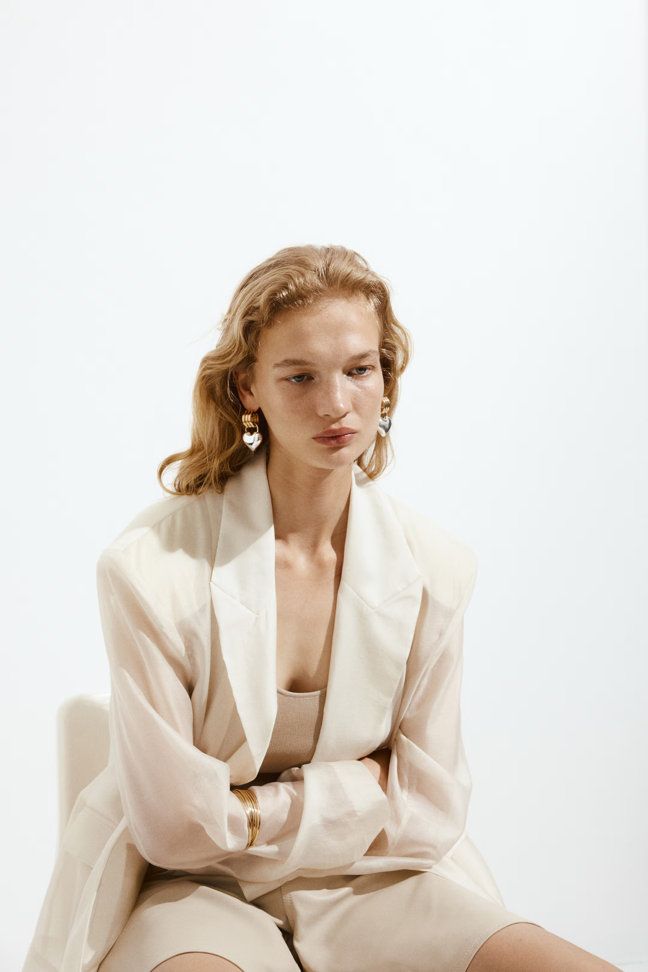 Two-tone pendant earrings | H&M (UK, MY, IN, SG, PH, TW, HK)