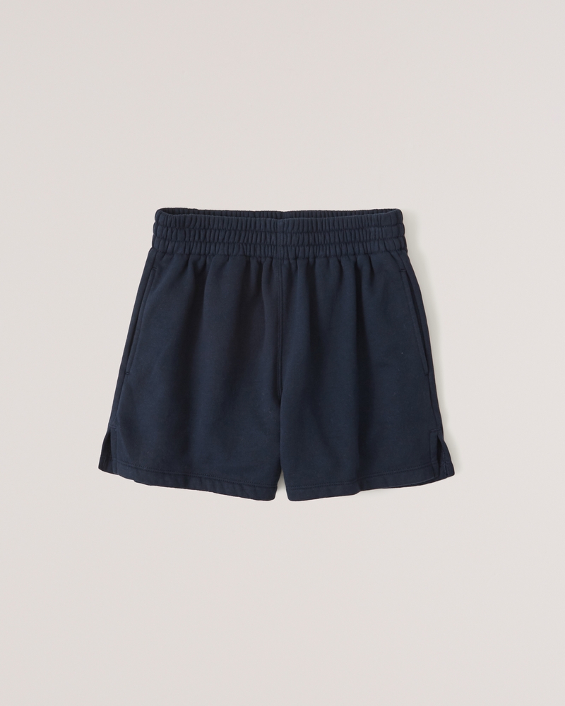 Sunday Shorts | Abercrombie & Fitch (US)