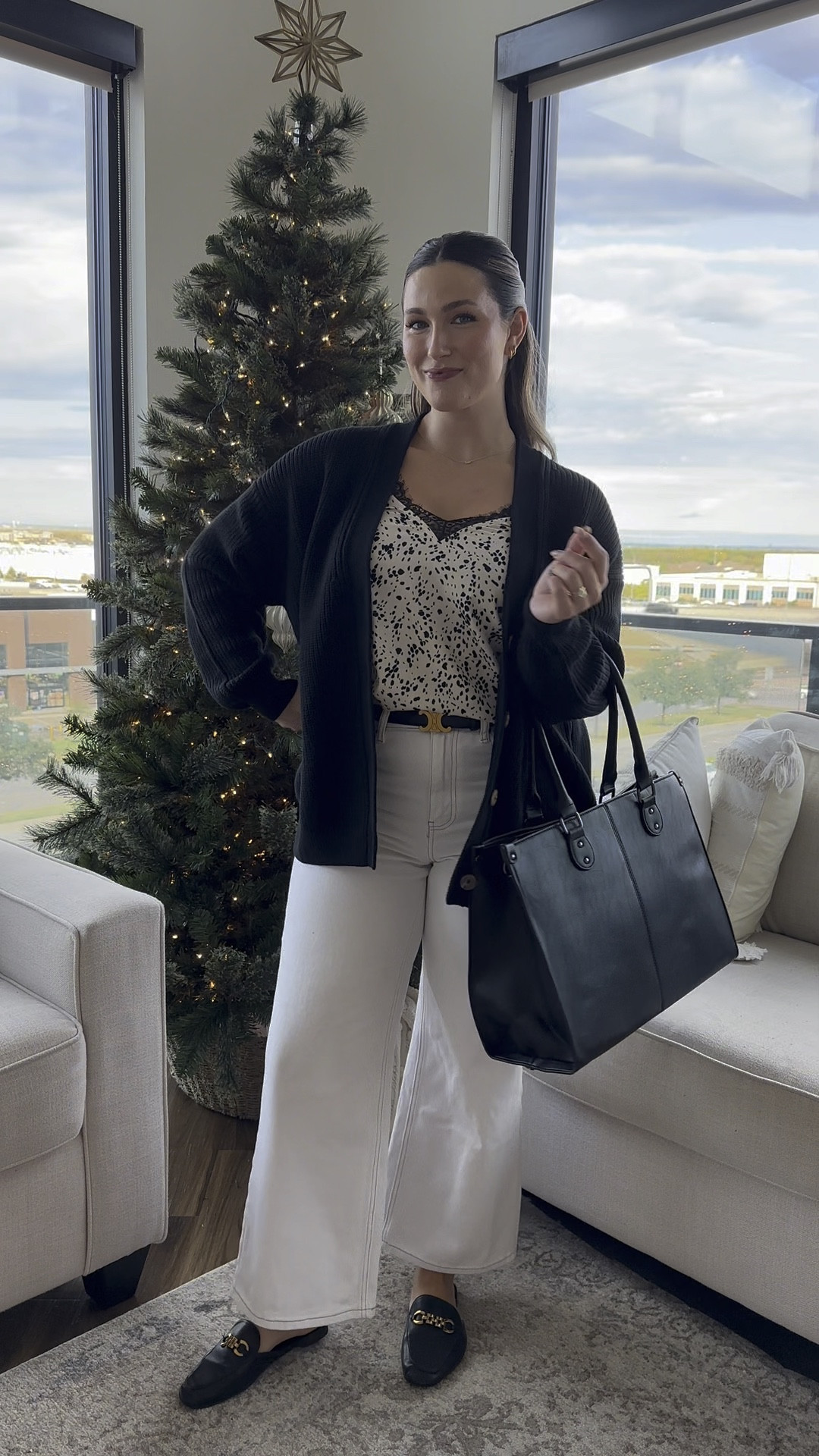 Black and white is the ultimate classy color combo 

#LTKStyleTip #LTKWorkwear #LTKMidsize