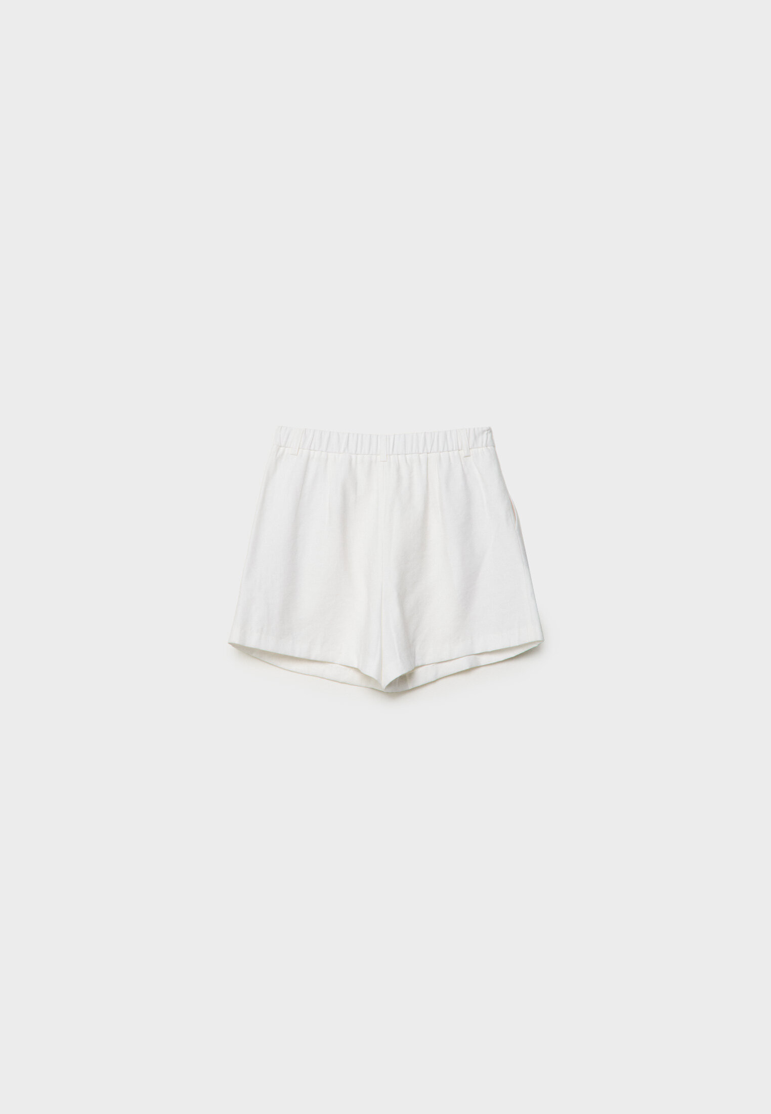 Loose shorts with pleats | Stradivarius (UK)
