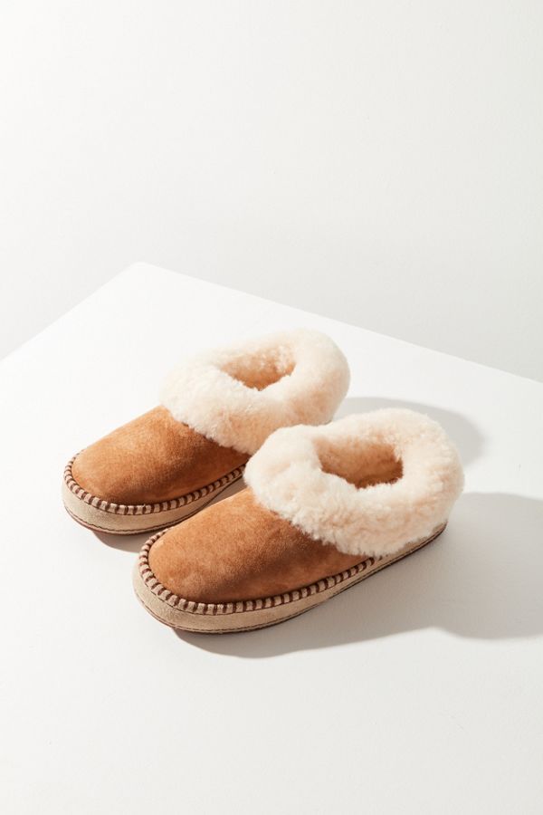 UGG Wrin Slipper | Urban Outfitters (US and RoW)