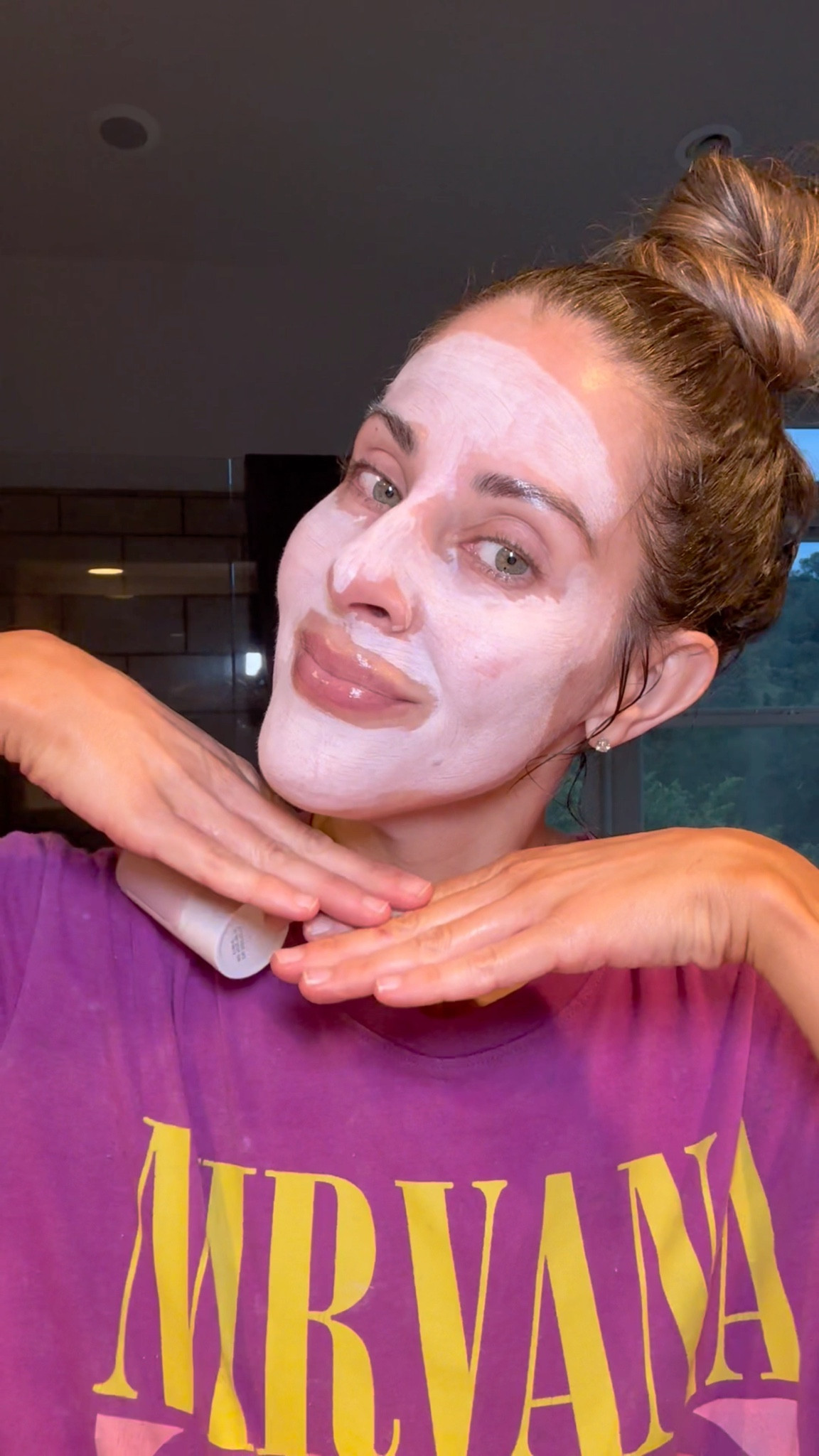 Obsessed with this stick mask!!! Makes your skin feel so squeaky clean but not stripped!!! 