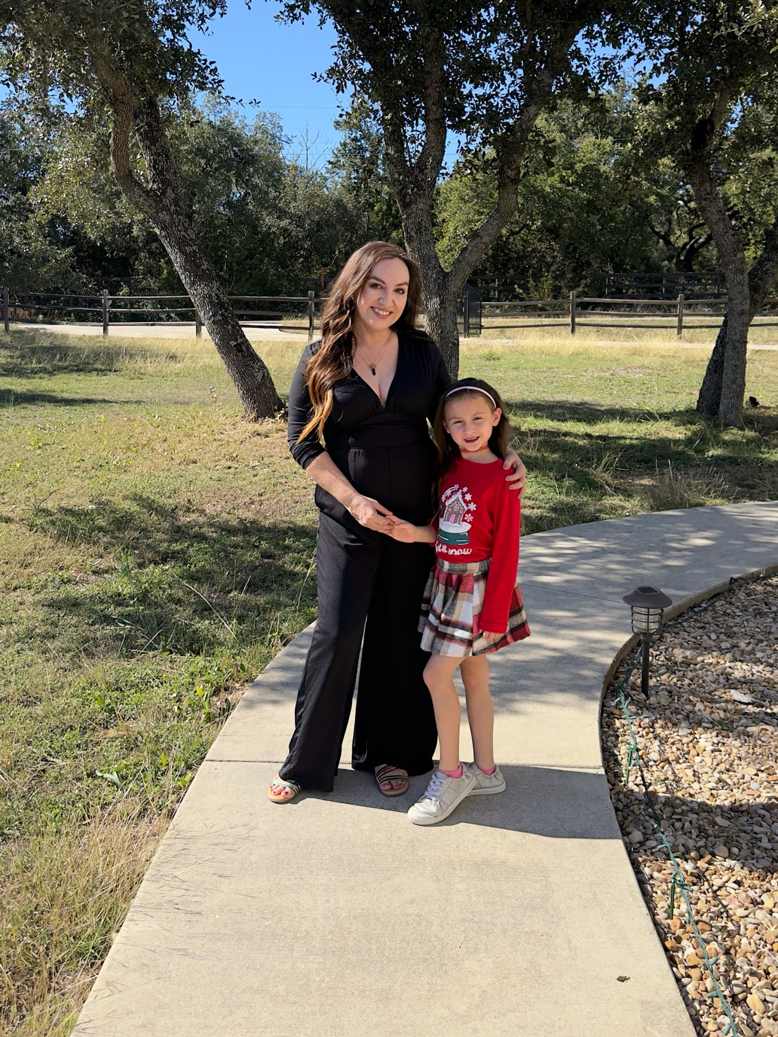 💰 Coupon Code: 24SBSlife
👗 SHEIN Privé Women's Fashionable Black Jumpsuit, With Long Sleeves, Textured Fabric, Pleated Accents, Wide Leg Pants, Autumn
🆔: 41442471
🔍 Search Code: 3693P
📱 SKU: sz2406211271732838



#LTKHoliday #LTKSaleAlert #LTKSeasonal