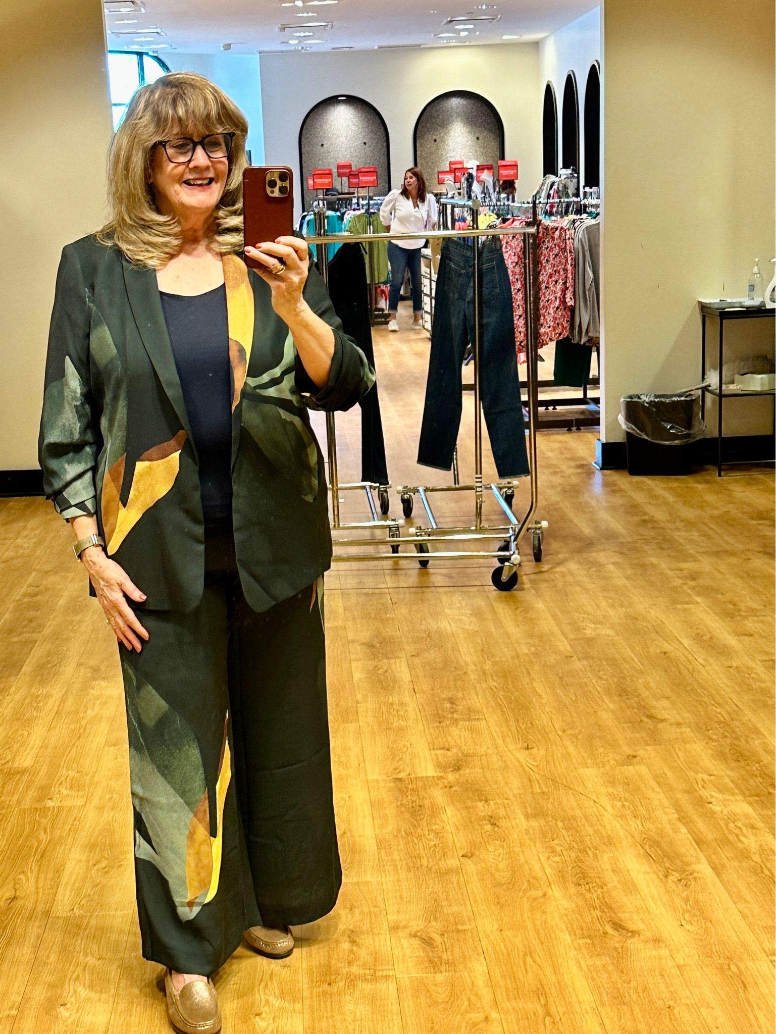 Beautiful new colors in the first autumn collection at Chico’s. Love this little ok with deep green as the star! 

#LTKSeasonal #LTKMidsize #LTKOver40