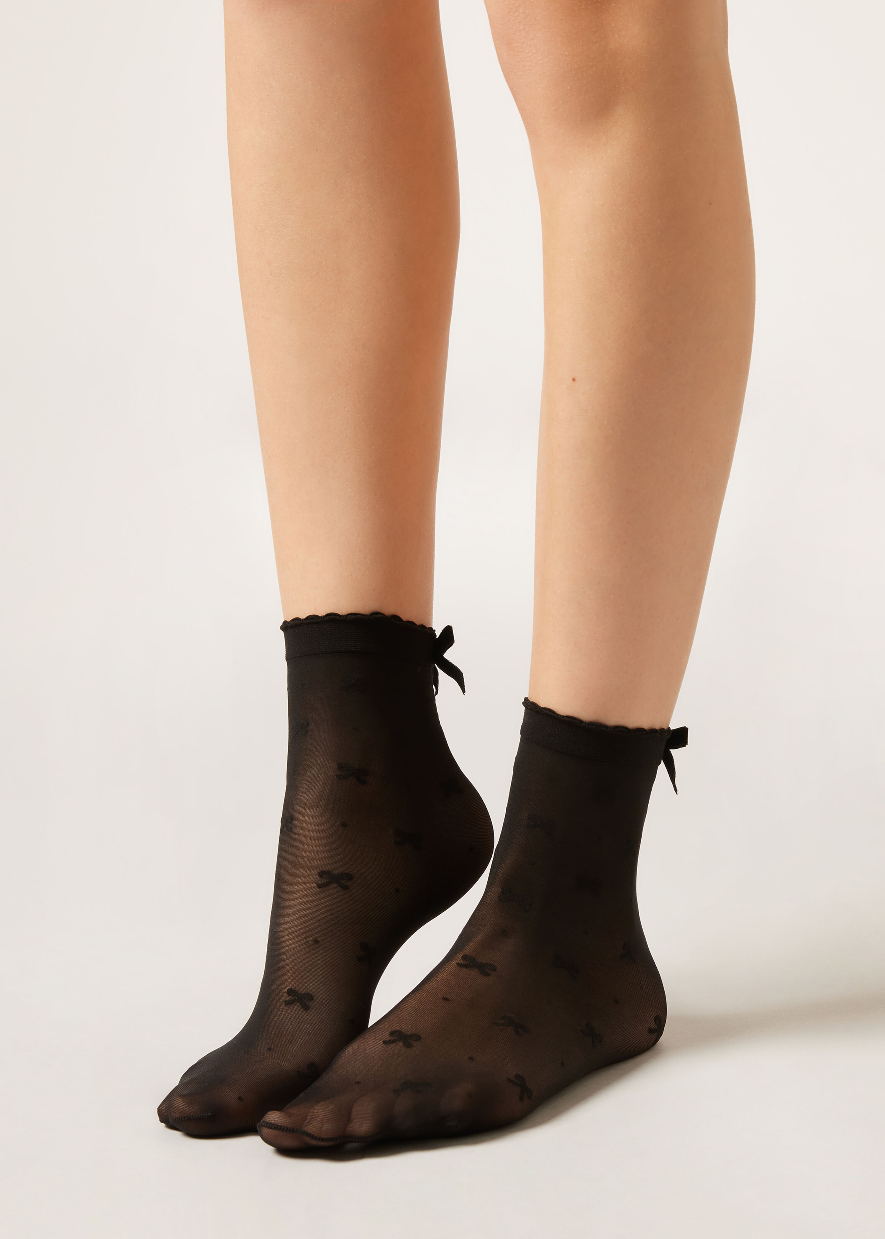 Sheer Socks with Bows | Calzedonia US