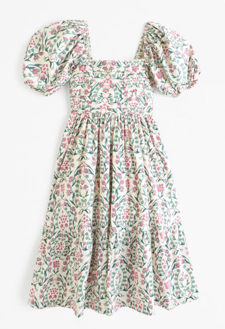 Love this dress for Spring! I have it in a few patterns and take an XS regular or tall. It’s currently on sale! 

#LTKfindsunder100 #LTKsalealert #LTKtravel