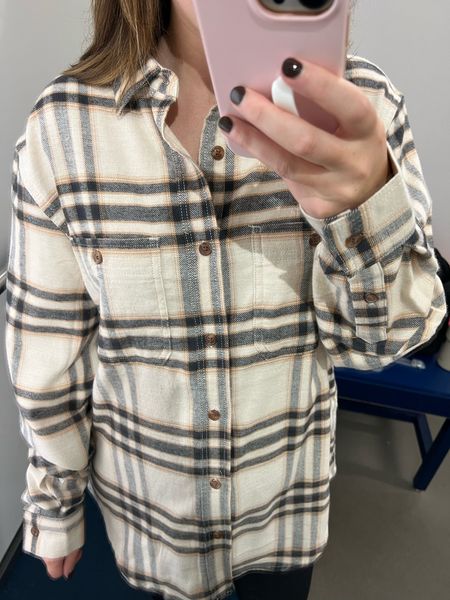 Boyfriend style flannel with tortoise buttons 

Wearing a M for extra oversized fit 


#LTKfindsunder50 #LTKstyletip #LTKSeasonal