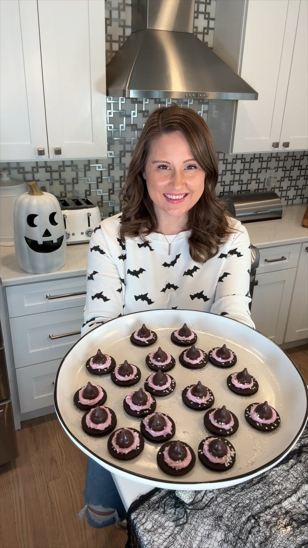 🧙‍♀️ Witch hat cookies = spooky season must! 👻 Just stack an Oreo Thin, a swirl of icing, and a chocolate kiss 🍫✨ I added edible star glitter to make them magical 🌟 So cute + easy for Halloween parties or movie nights!

#WitchHatCookies #HalloweenTreats #EasyHalloweenSnacks #LTKFood #SpookySnacks #HalloweenBaking #LTKHoliday #BooCrew #FallVibes

#LTKHome #LTKSeasonal #LTKParties