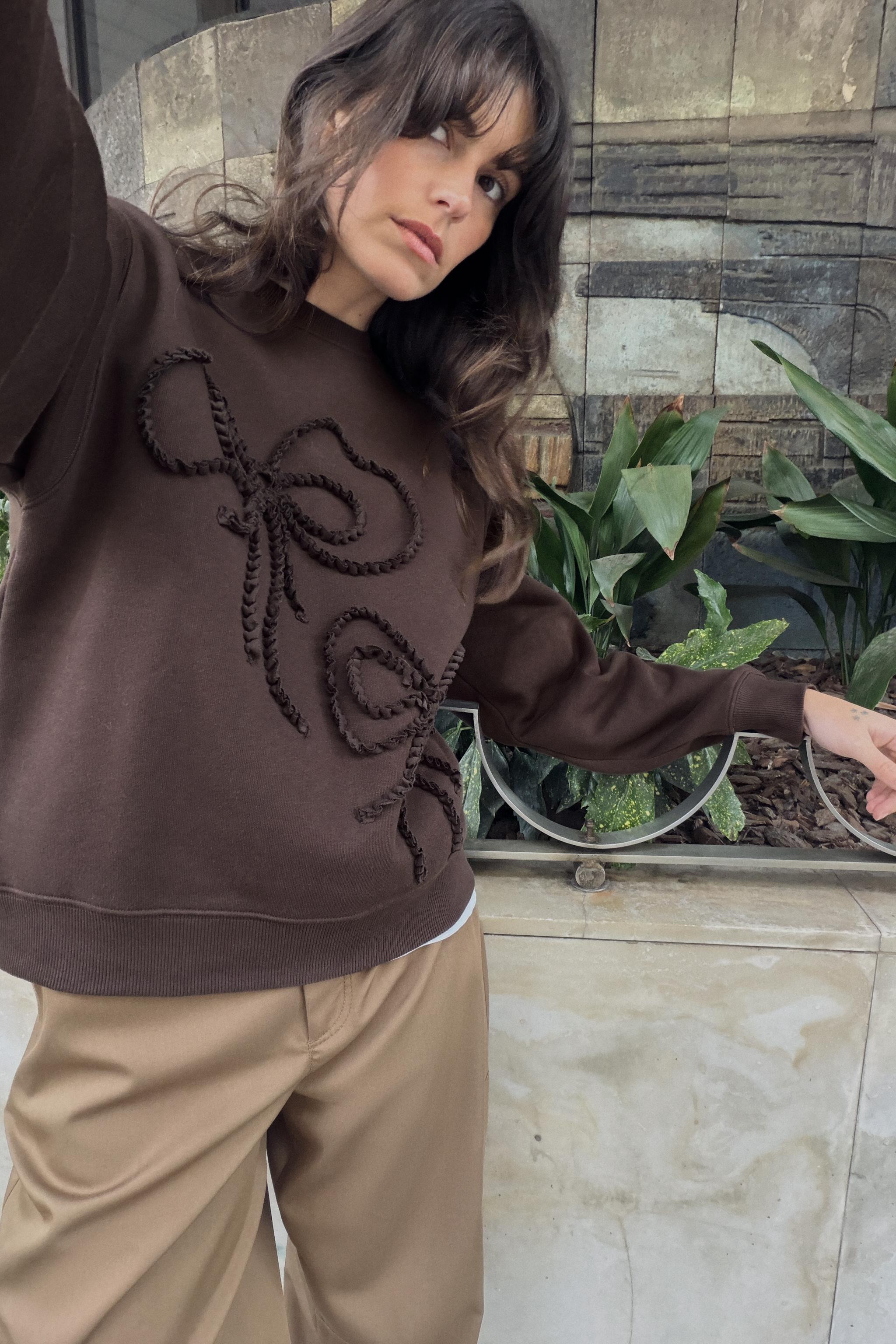 EMBOSSED BOW SWEATSHIRT | Zara US