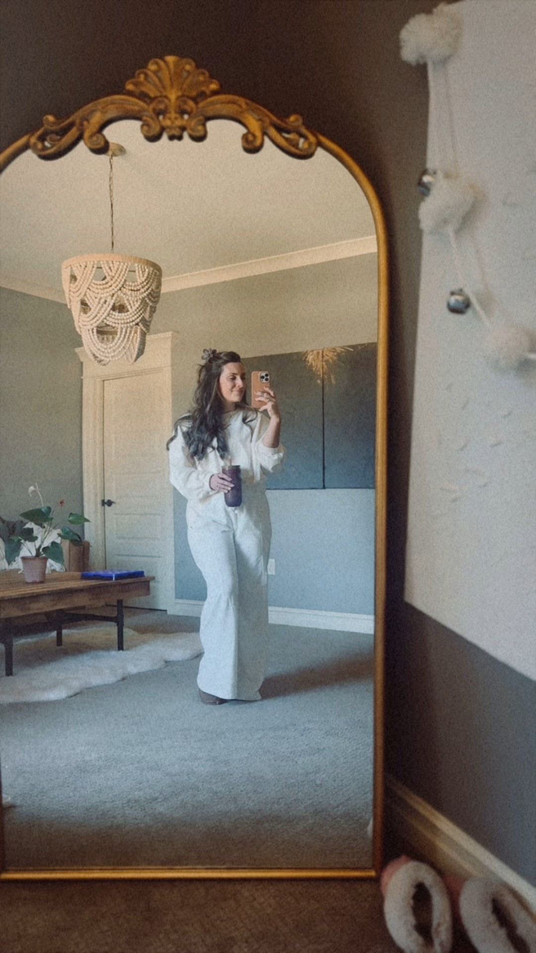 road trip ootd 

#LTKmomlife #LTKHoliday #LTKBump