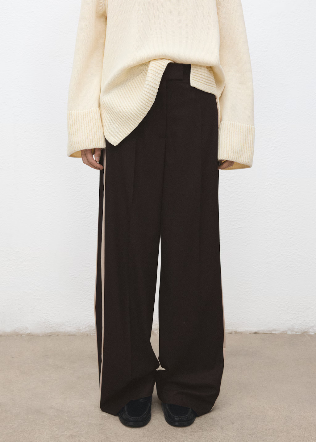 Wide-leg trousers with contrasting stripe - Women | MANGO USA | Mango (US/MX/AU)
