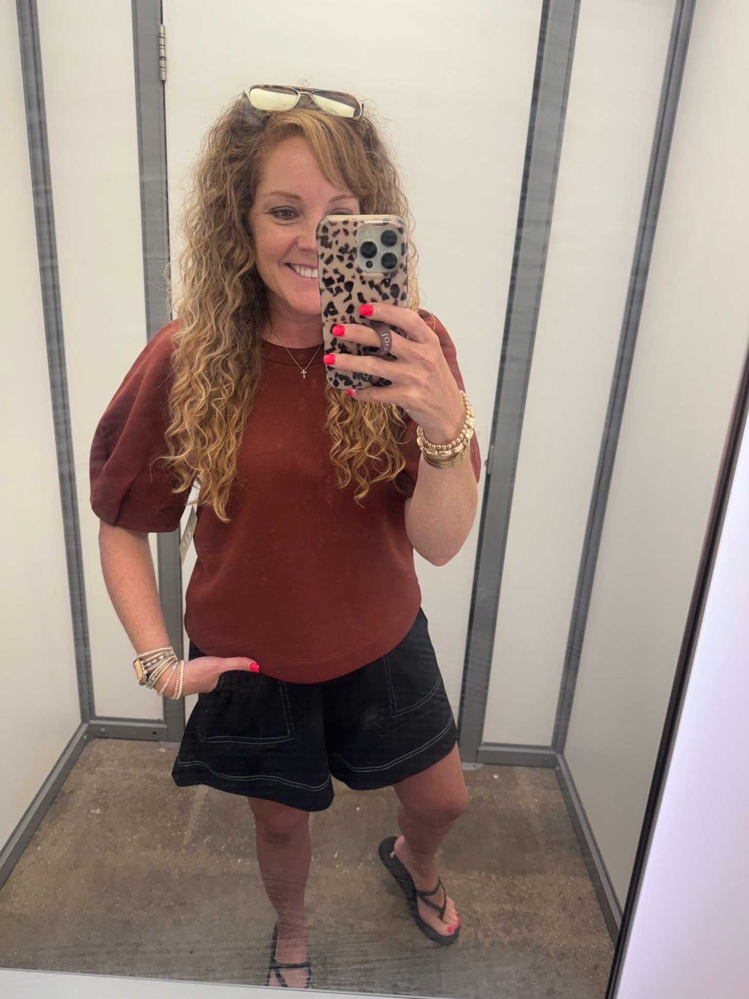 Walmart ✨ Scenario Women's and Women's Plus Fleece Top with Lantern Sleeves, Size XS-4X

*Wearing size small in the top

#LTKootd #LTKgrwm #LTKOver40