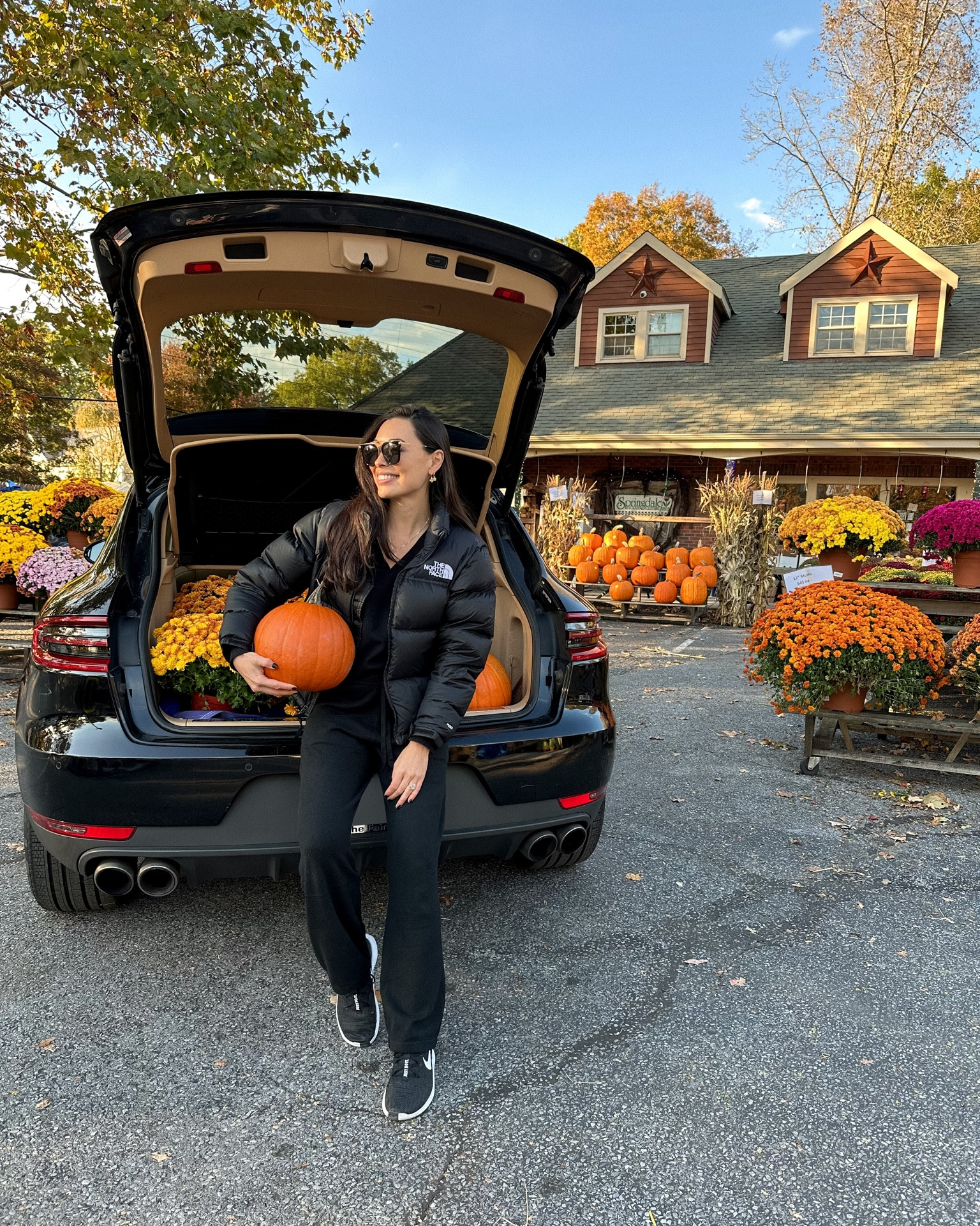 Kat Jamieson wears a casual outfit to go pumpkin picking. Cashmere blend jogger set, sweatpants, sweater, puffer jacket, fall outfit. 

#LTKsalealert #LTKSeasonal #LTKHoliday