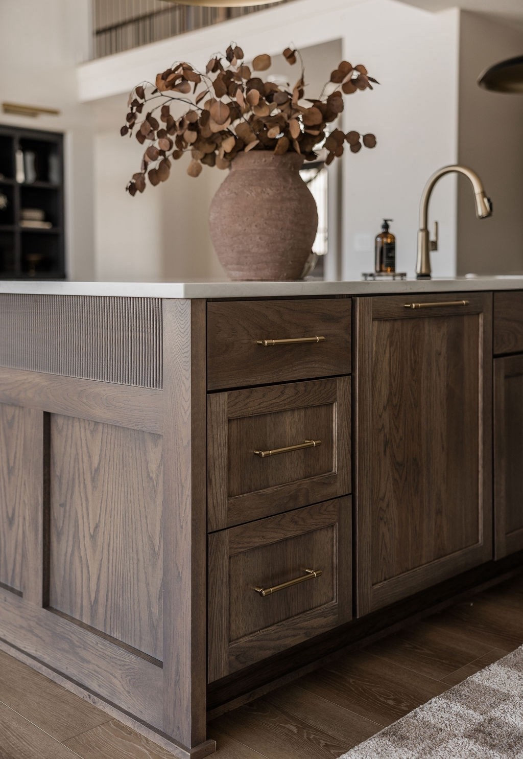 Stunning gold hardware and the prettiest vase! 

#LTKHome #LTKSeasonal