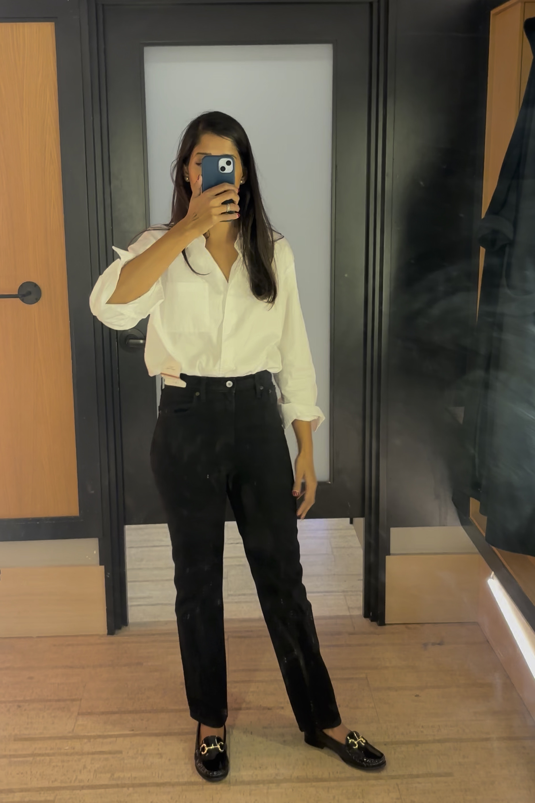 When you finally get the hype!

LOVE these ultra high waist jeans from @abercrombie I had to size down. I think the American sizing is on the generous side!

Hoping the dark blue restocks soon so I can pick it up too! This is in stock in all sizes right now.

#LTKuk #LTKautumn #LTKeurope