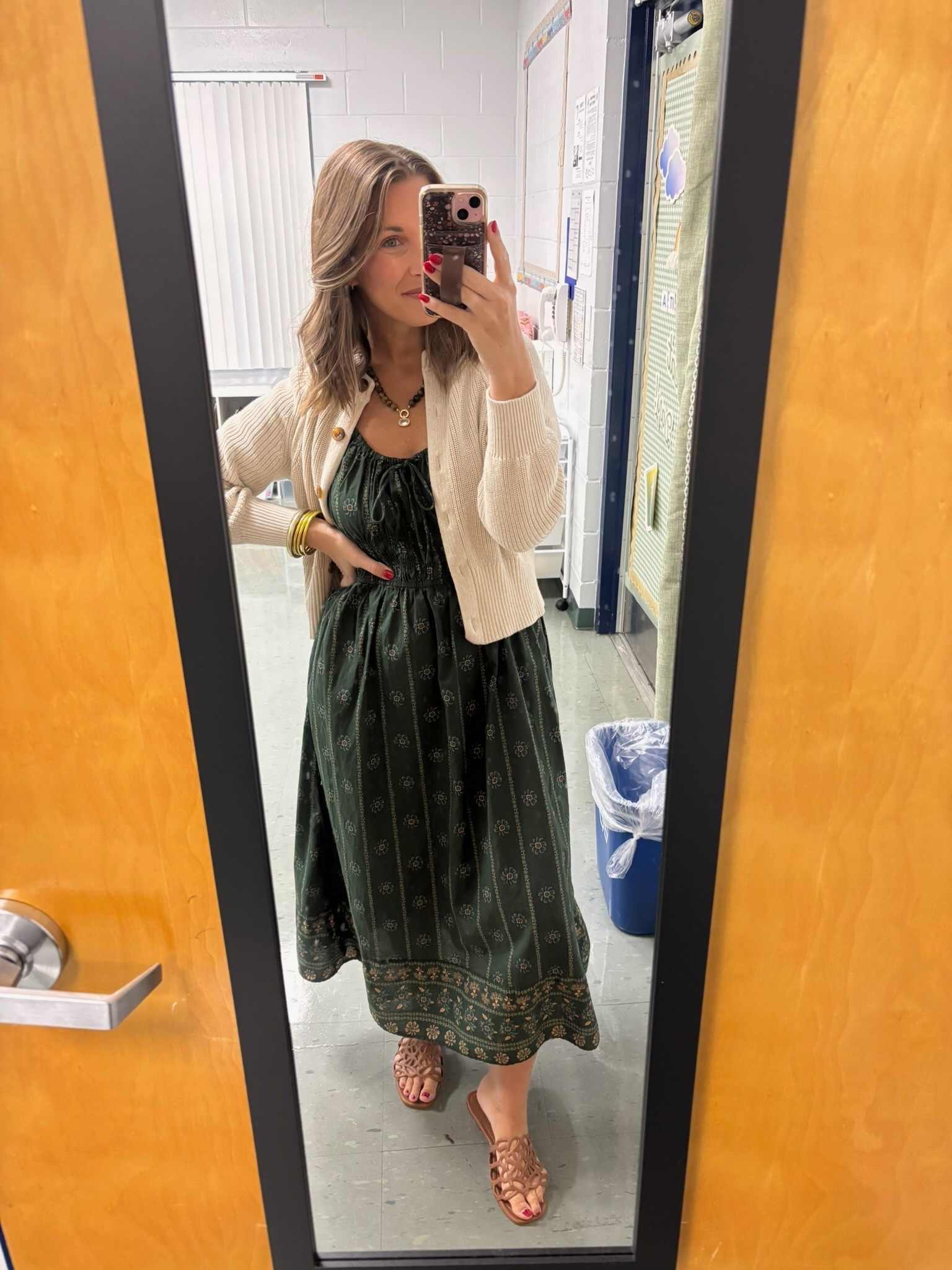 Perfect for fall family pictures!🍂🤎 The deep green dress with a cozy cardigan is such a pretty combo for photos!

#LTKootd #LTKSeasonal #LTKSaleAlert