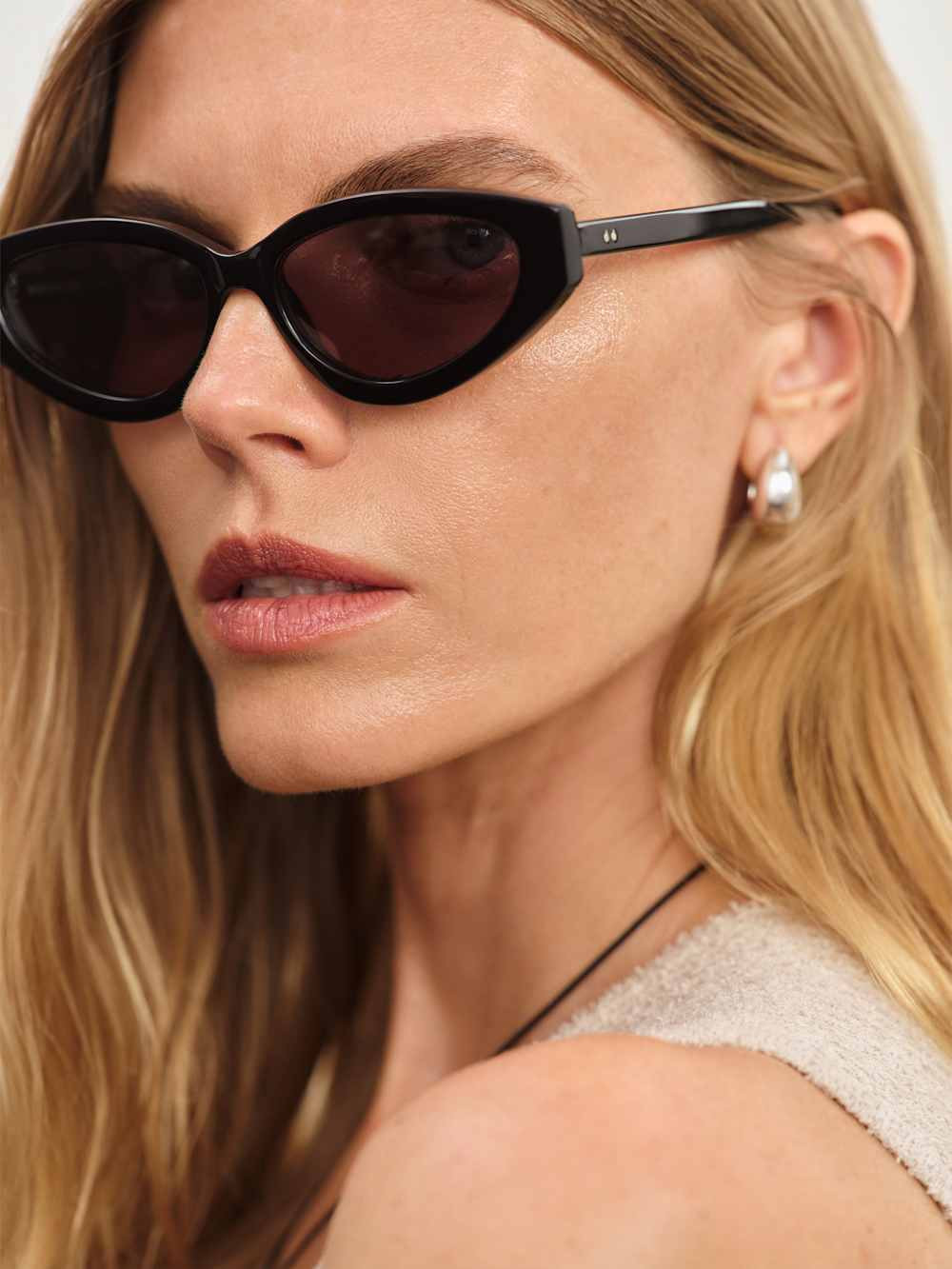 Jade Sunglasses | Reformation (Global)