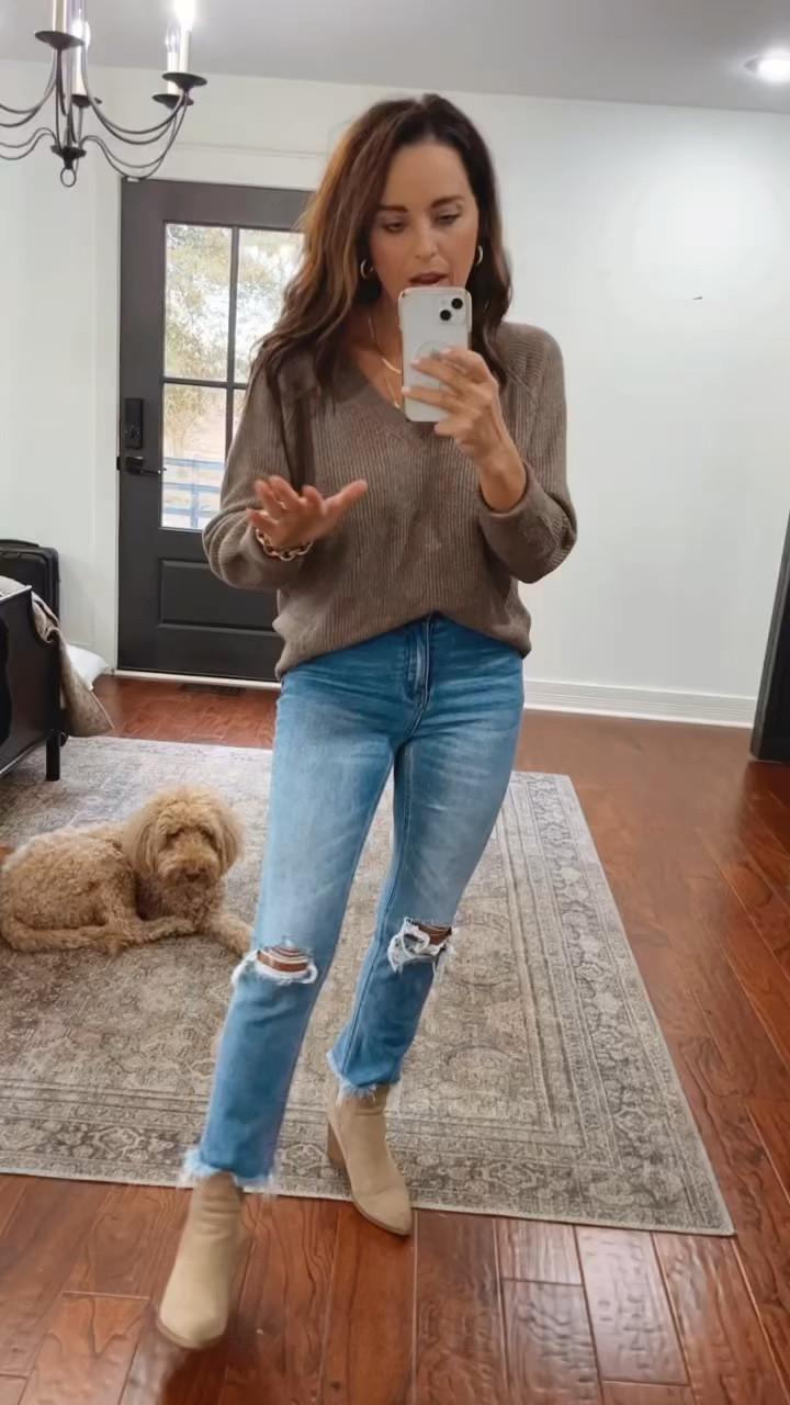 Old navy fall fashion! 
The softest sweater! 🤩

#LTKSeasonal #LTKstyletip #LTKfindsunder50