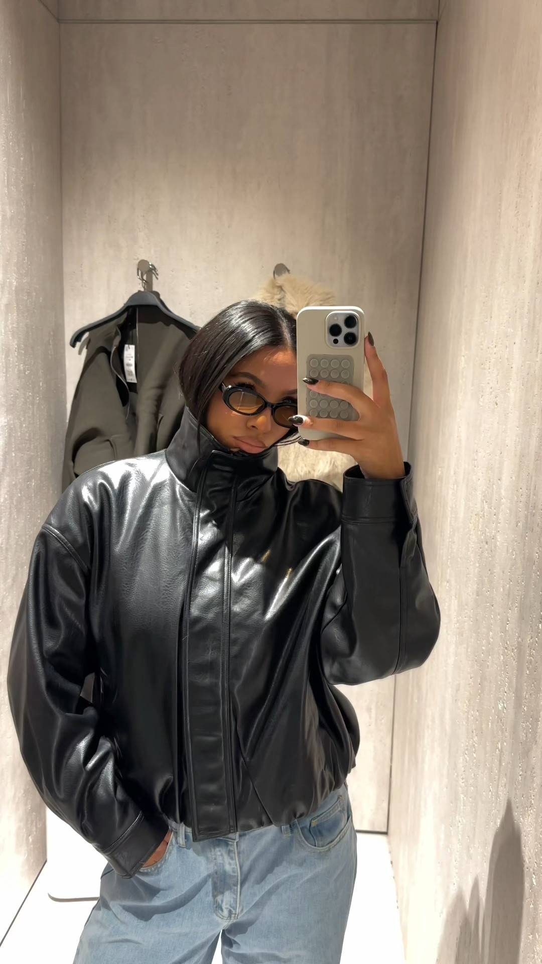🏷️ black leather jacket, leather jacket, PU jacket, Zara black jacket, Zara leather black, leather bomber, leather black bomber, Zara jacket 

#LTKFashionMonth #LTKautumn #LTKuk