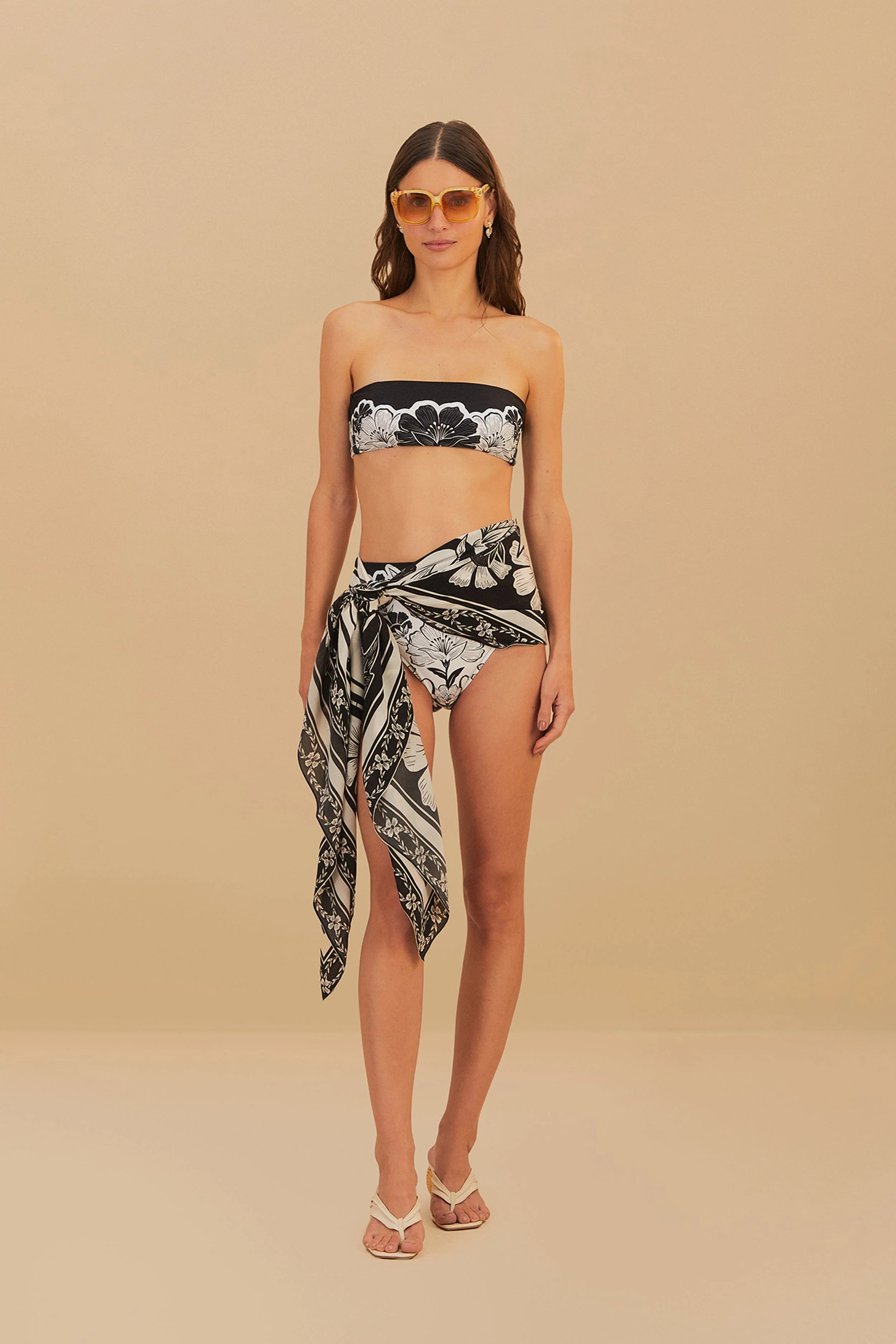 Black Flower Leopards Sarong | FarmRio (US)