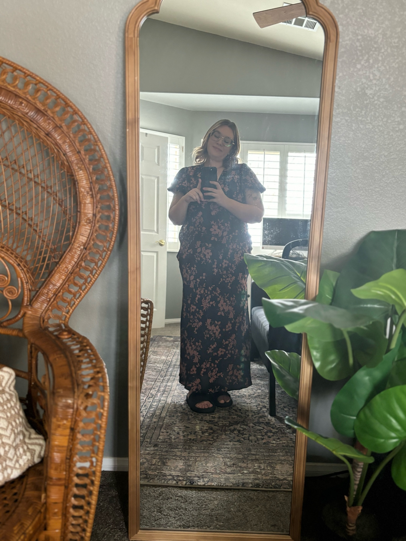 This dress is perfect for curvy girls like me! 

#LTKfindsunder50 #LTKSeasonal #LTKmidsize