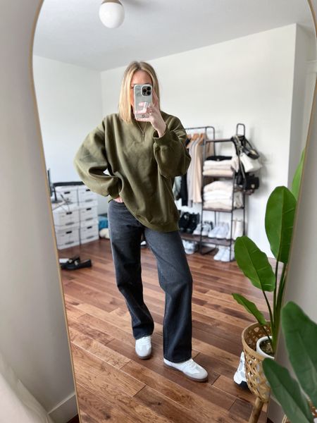 Spring outfits. Travel outfits. Spring outfit idea. Casual outfits. Casual outfit idea. Airport outfit. Oversized sweatshirt. Baggy jeans. Wide leg jeans. Sneakers. Adidas Samba. Mom outfit.


#LTKSeasonal #LTKfindsunder50 #LTKfindsunder100
