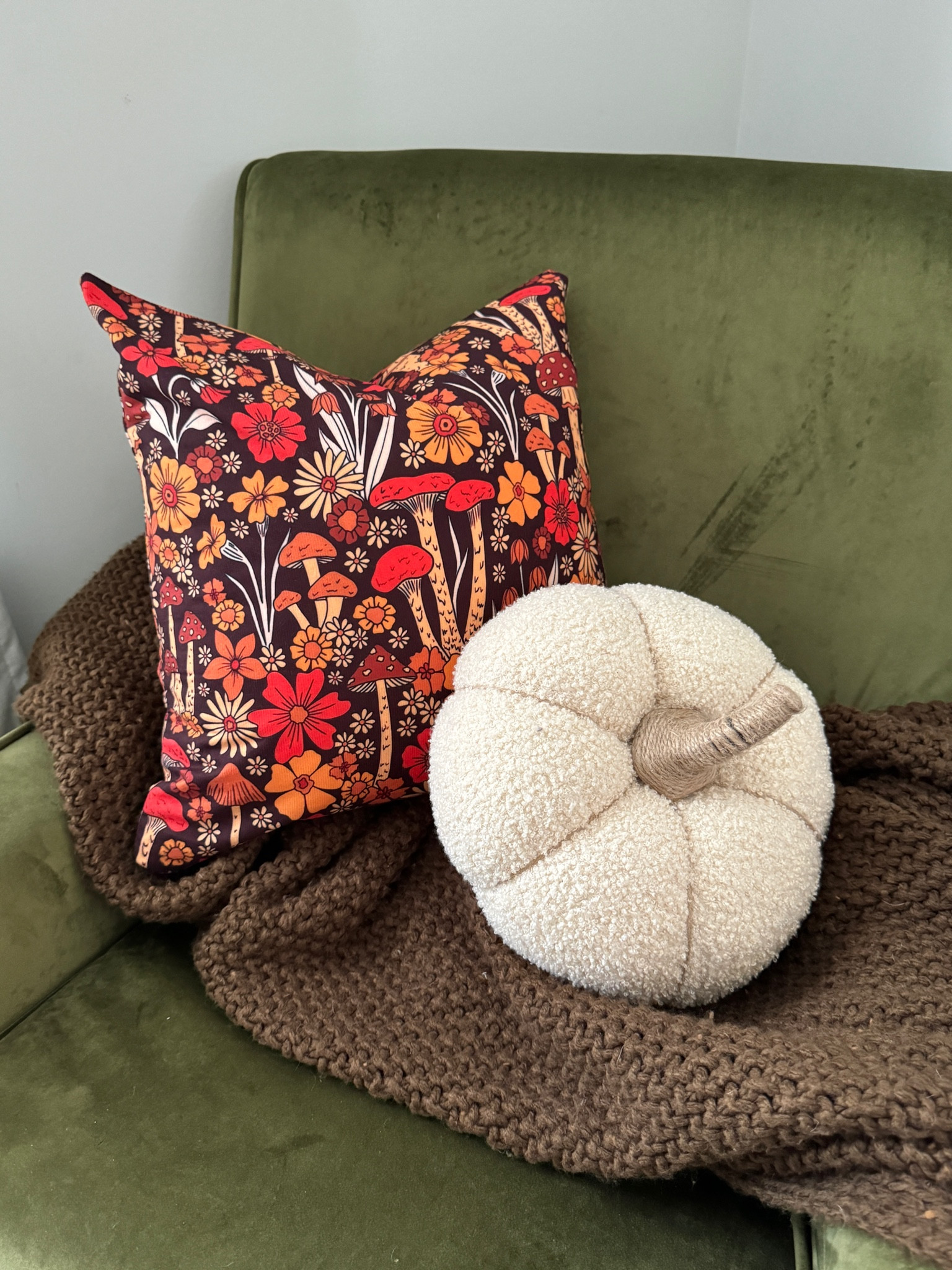 Fall accent chair styling 

#LTKStyleTip #LTKHome #LTKFindsUnder50