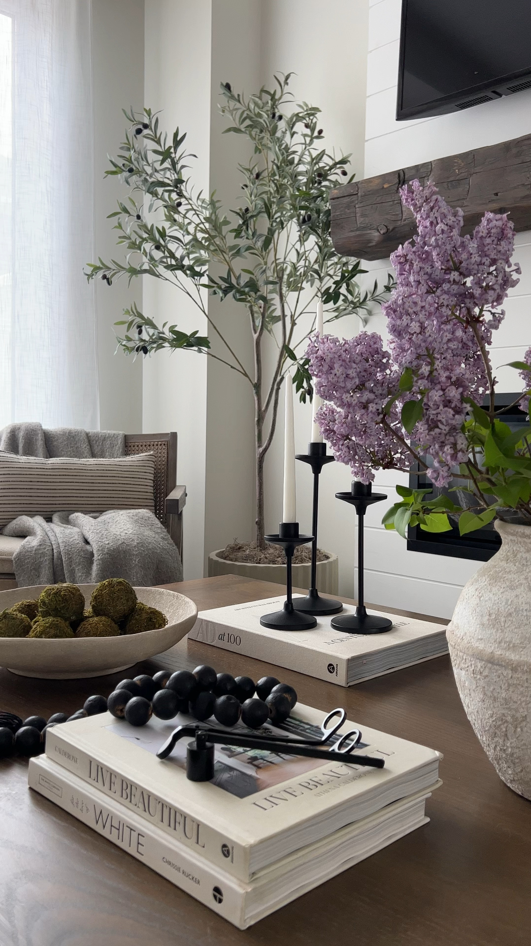 nothing like freshly picked blooms for spring 💐 

#LTKcanada #LTKspring #LTKhome