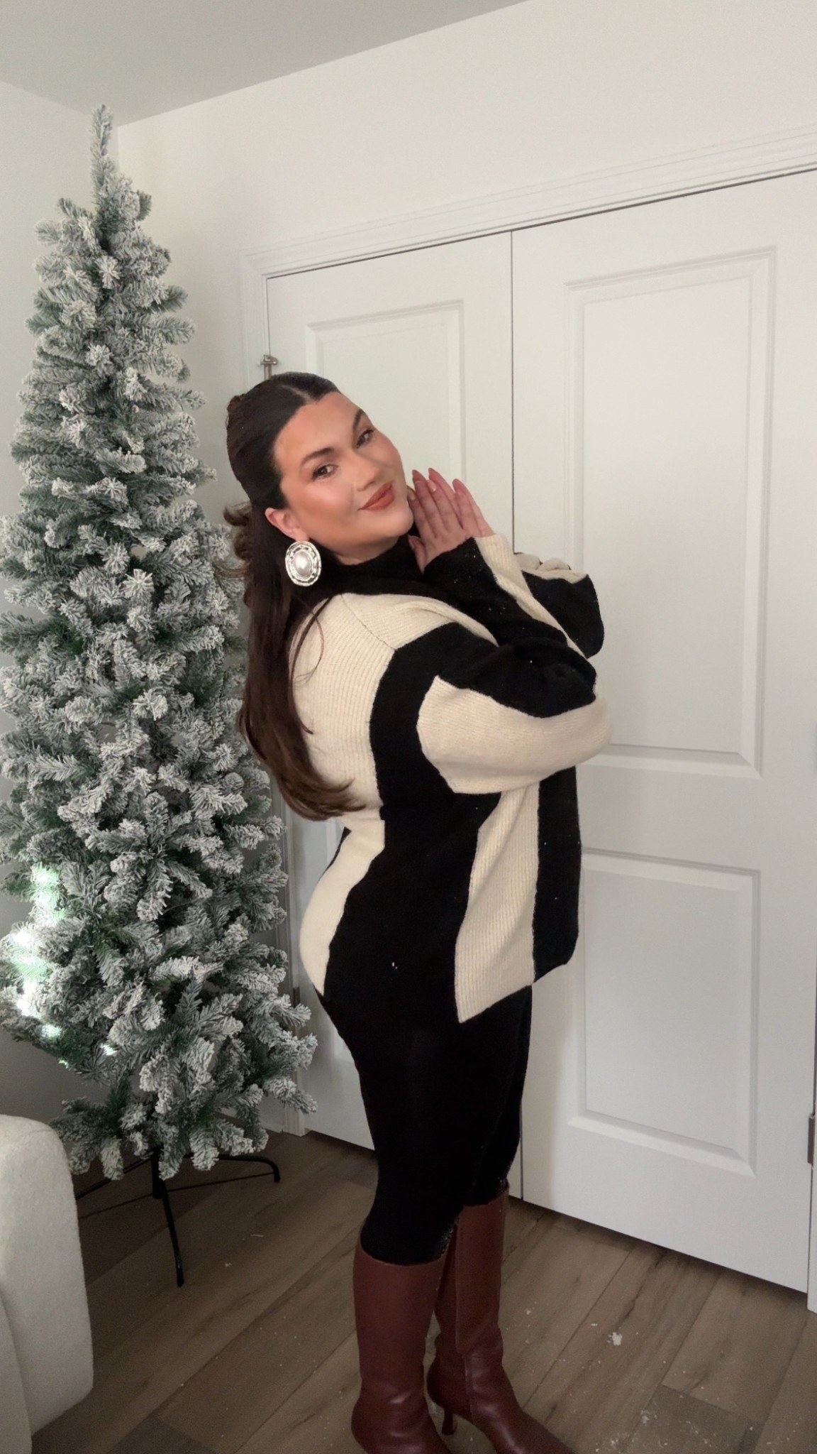 Had to get a second tree for my office! This is a 7.5ft  pencil tree under $100 and is perfect for small spaces

Linking the fit as well ❤️

#LTKSeasonal #LTKHoliday #LTKFindsUnder100