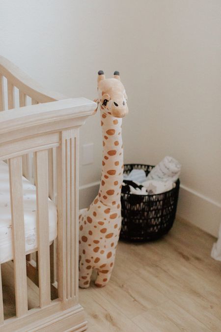Large giraffe stuffed animal toy from H&M for my baby boy’s nursery 

H&M
Target
Amazon
Amazon prime day
Toy
Nursery

#LTKbump #LTKhome #LTKbaby