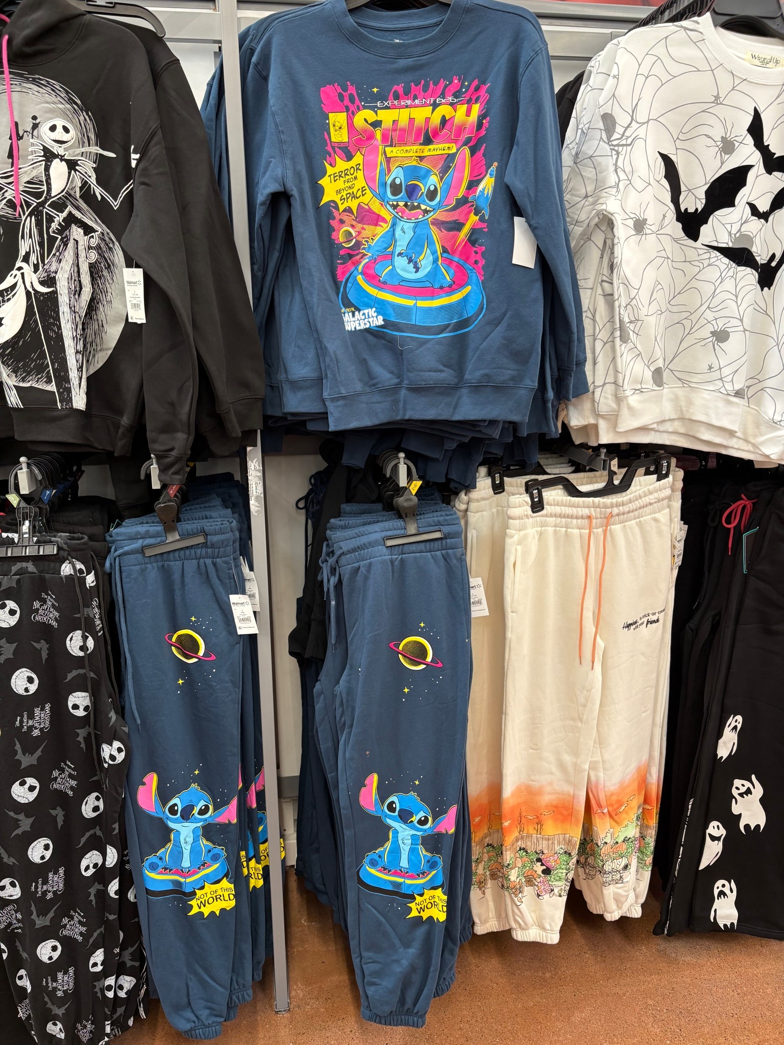 Walmart / Halloween joggers & pullover women