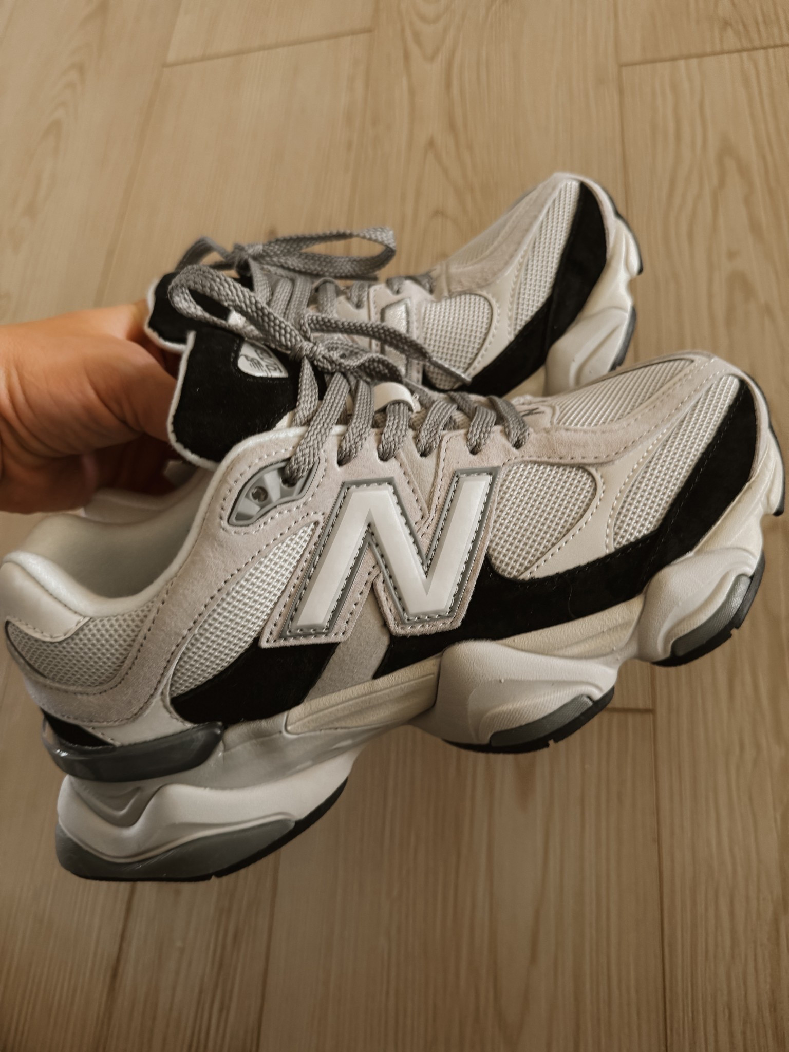 Sneakers, New Balance, asics, tennis shoes, workout, gym. 

#LTKSaleAlert #LTKspring #LTKfitnessgoals