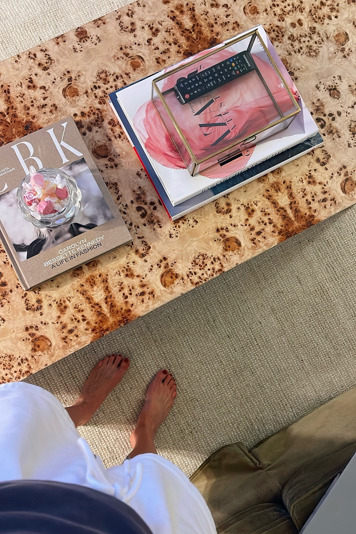 Thank you Mrs.  Jill Zarin for this fab rug. 