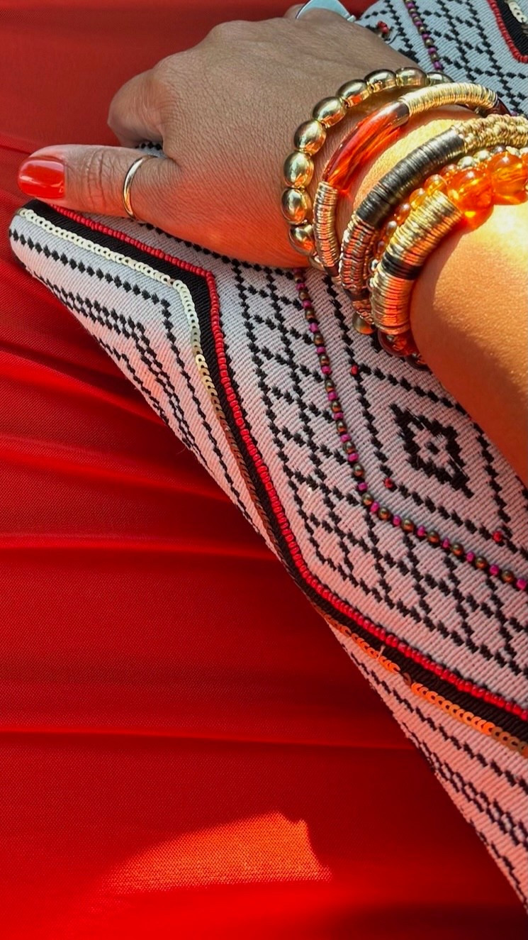 My fave jewelry is 40% off for 1 hour! Use code Mindy40 for 40% off! 