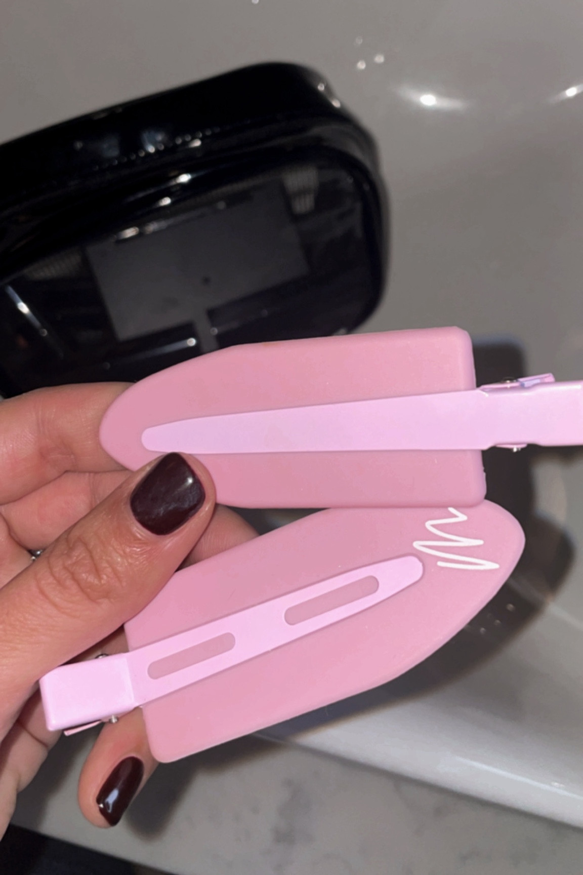 Jumbo hair clips no crease 

#LTKCyberWeek #LTKbeauty