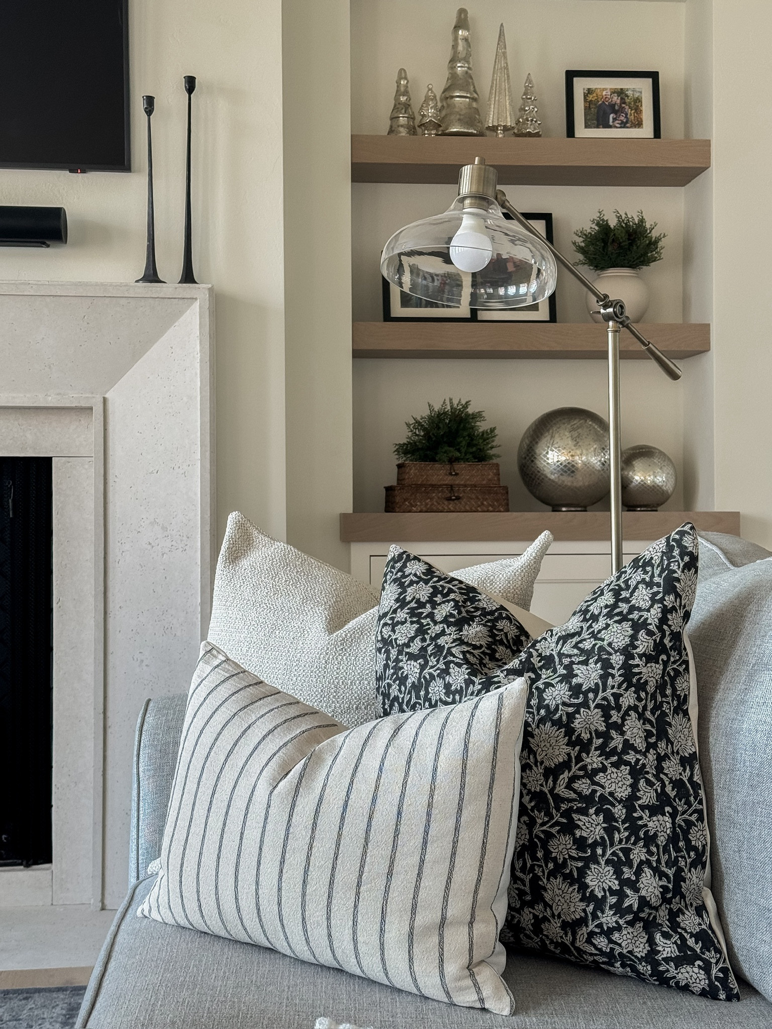 Changing out pillow covers is an easy way to transition from season to season. 

#LTKHome