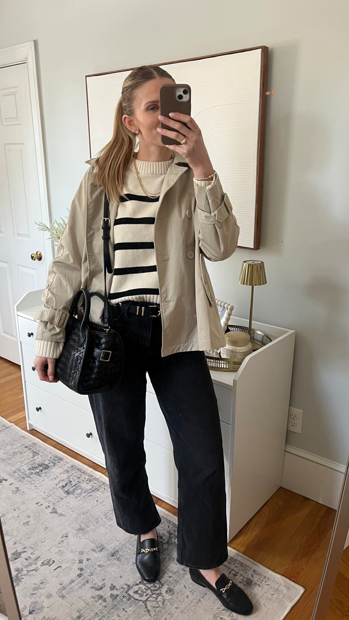 Office outfit | chic office outfit | work outfit | trench coat 

#LTKWorkwear #LTKootd