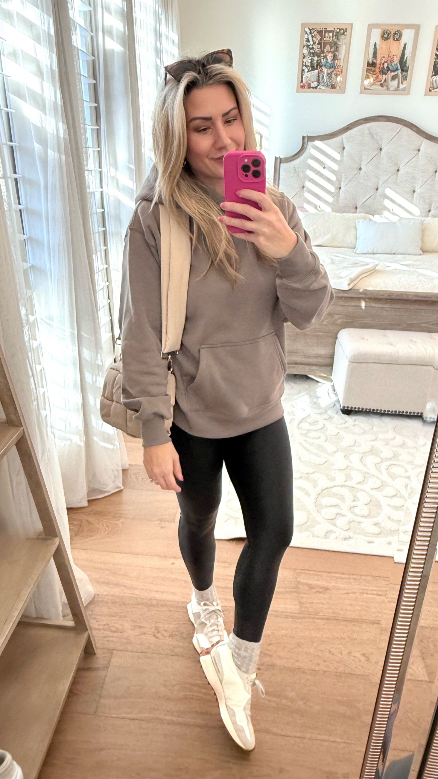Amazon comfy casual outfit 🤍 hoodie (size small) spanx leggings, puffer bag & sneaks!

#casualoutfit #casualstyle #hoodie #comfyoutfit #comfystyle #leggingsoutfit #amazonoutfit #amazonstyle #amazonfashion #momstyle #momoutfit #momfashion


#LTKStyleTip #LTKActive #LTKFindsUnder50