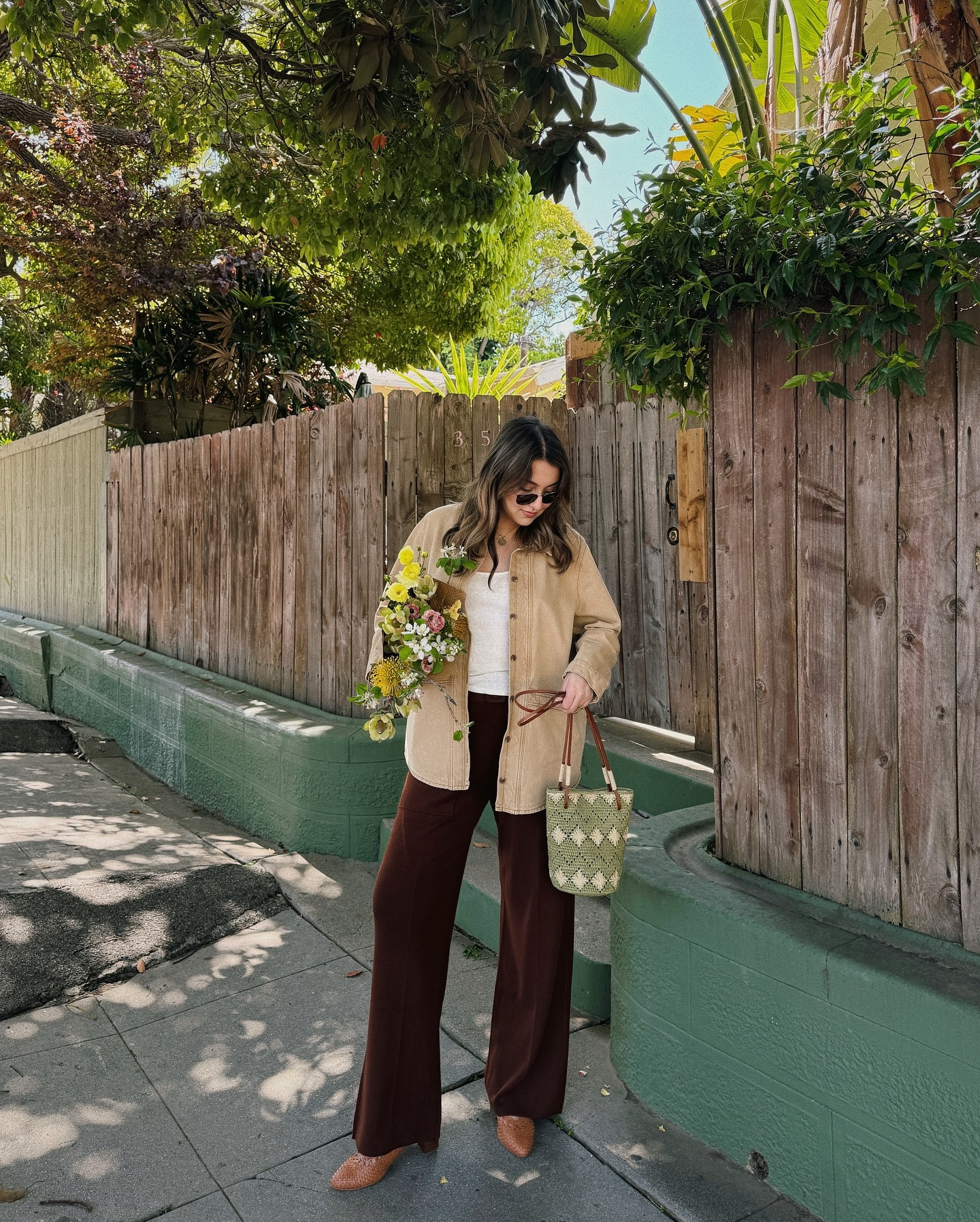 a little lunch date + flower run 💐 

#LTKItBag #LTKShoeCrush #LTKSeasonal