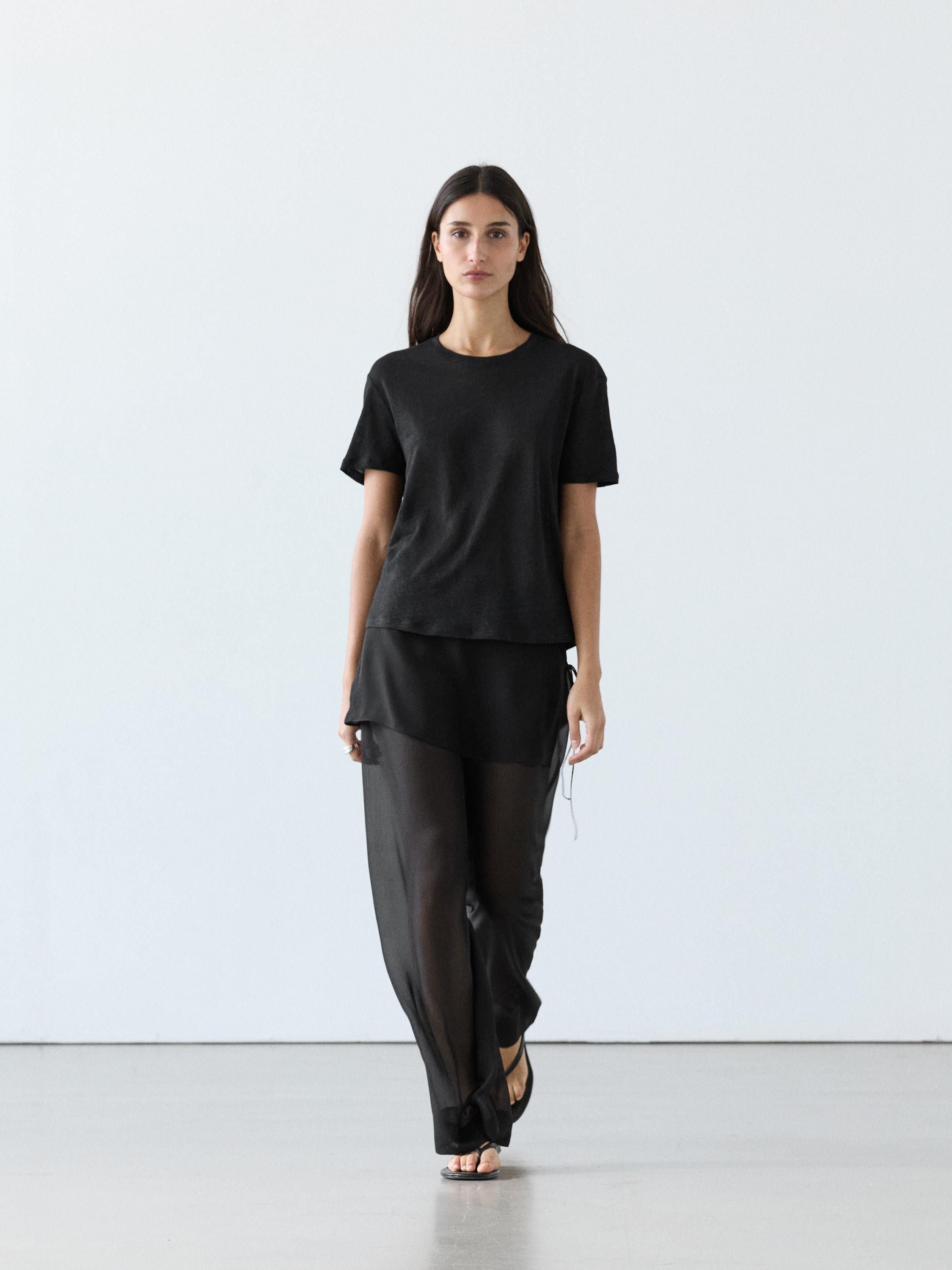 100% linen short sleeve T-shirt | Massimo Dutti UK